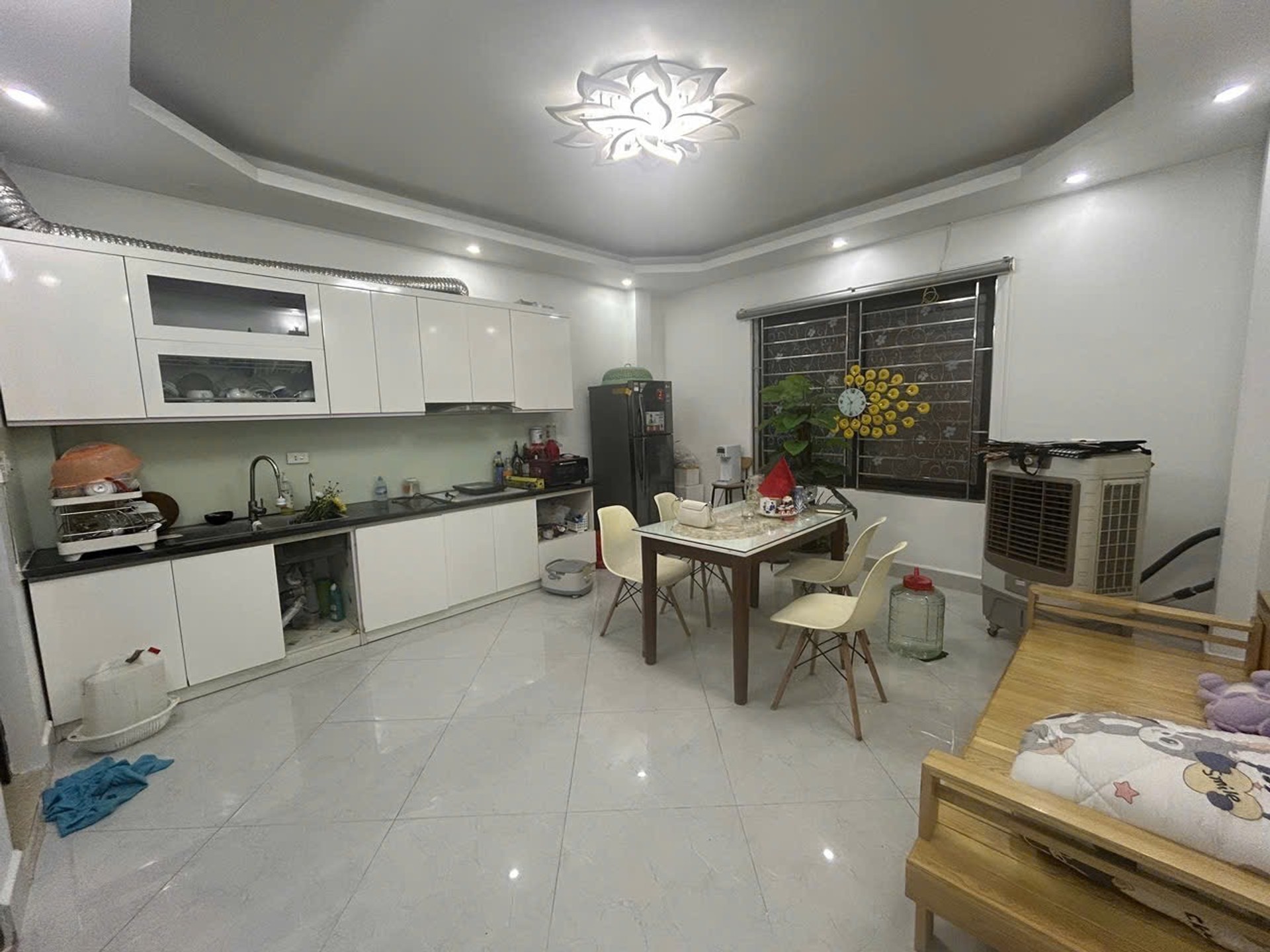 Nhà 5 Tầng 2 Thoáng Gần Kim Giang - Tiện Đi Lại Hàng Ngày