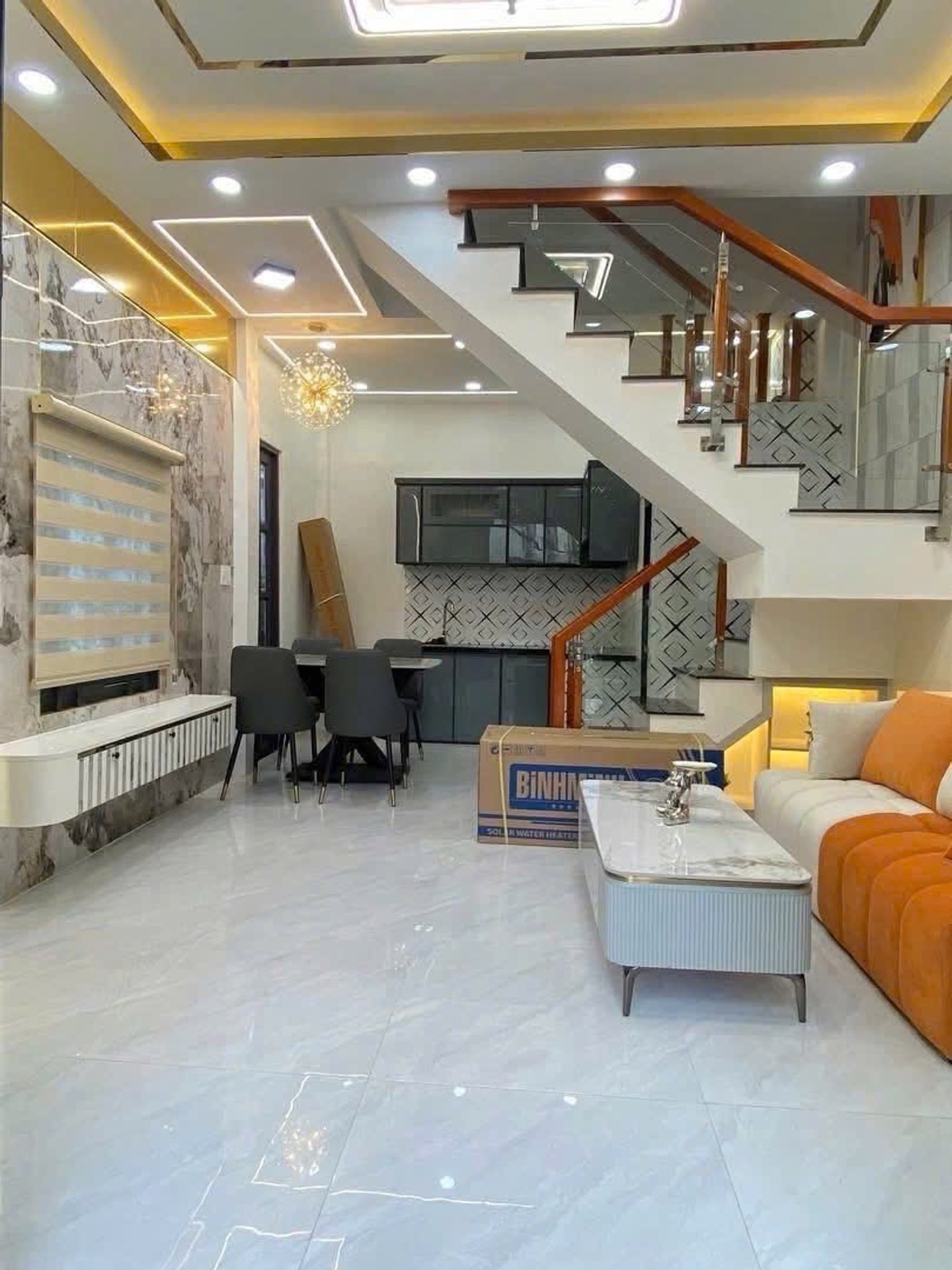 Bán nhà 2 tầng lô góc, 2 phòng ngủ tại Quang Trung, Gò Vấp