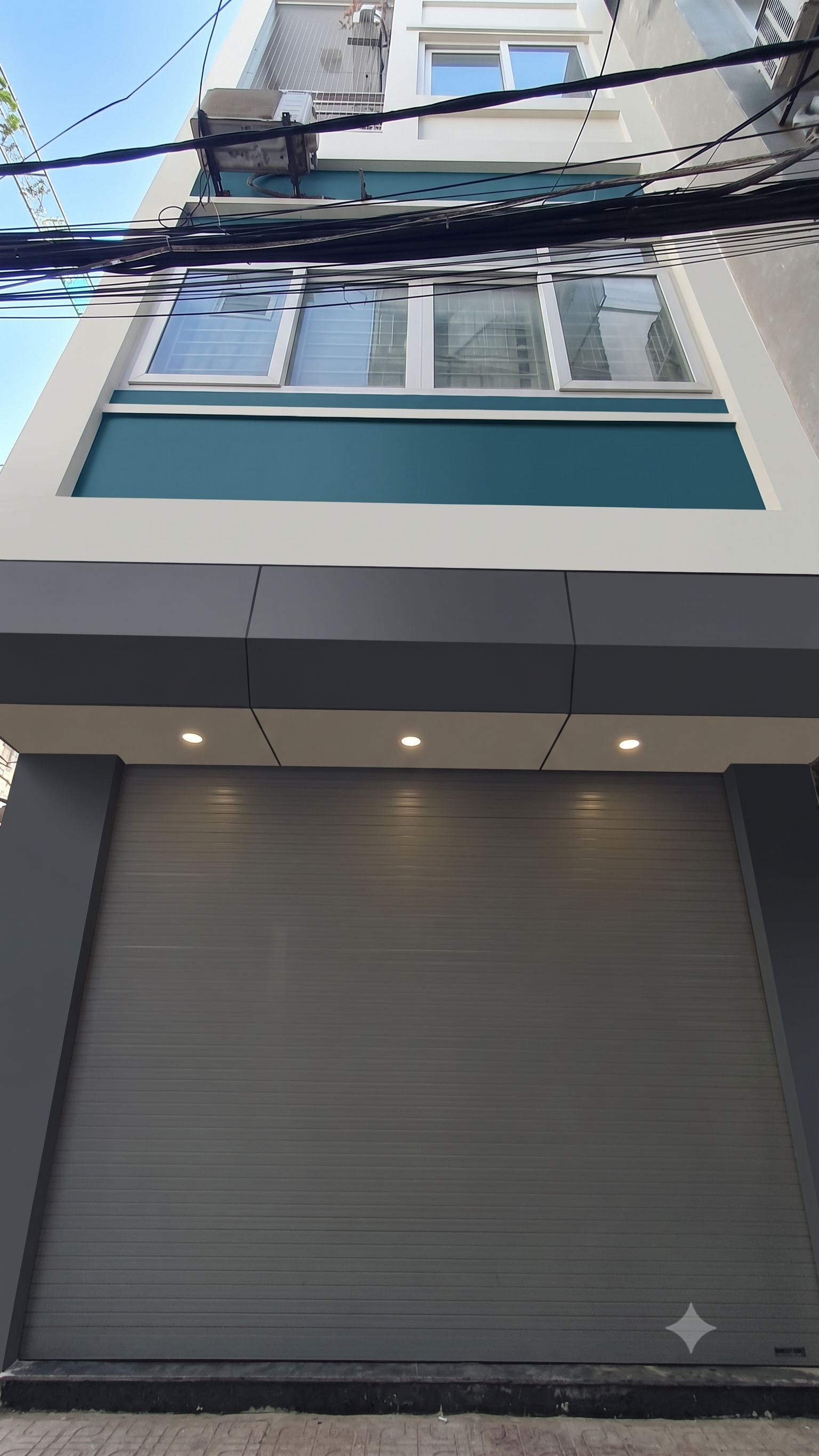 Bán nhà Kim Giang, Thanh Liệt, Ô tô VF3 đỗ, Kinh doanh, gần phố, 30m2, 7.4 tỷ(CTL)
