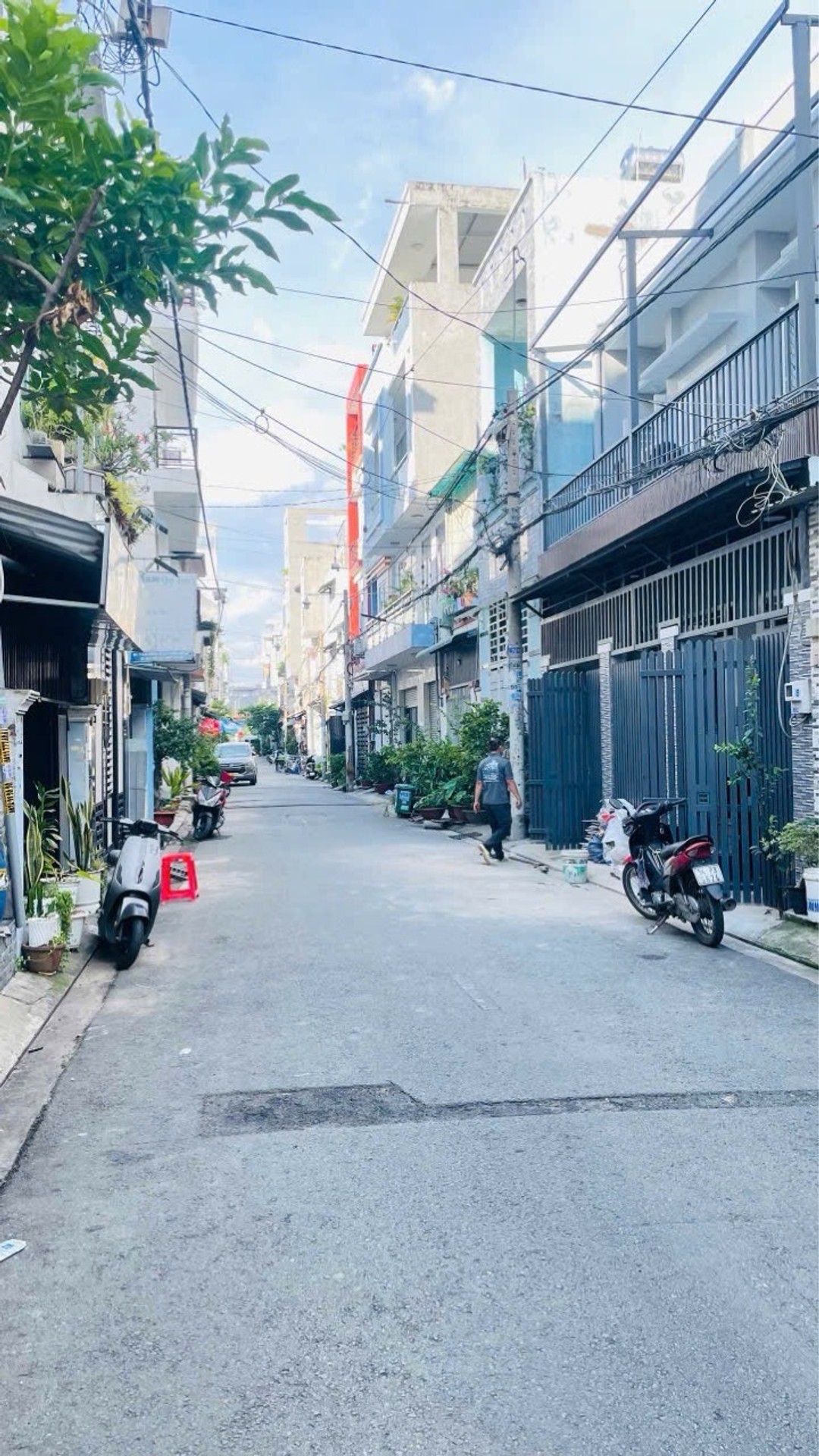 Nhà cấp 4 2 mặt hẻm xe hơi, quỹ đất 82m² tại quận Bình Tân sát eaon Tân Phú