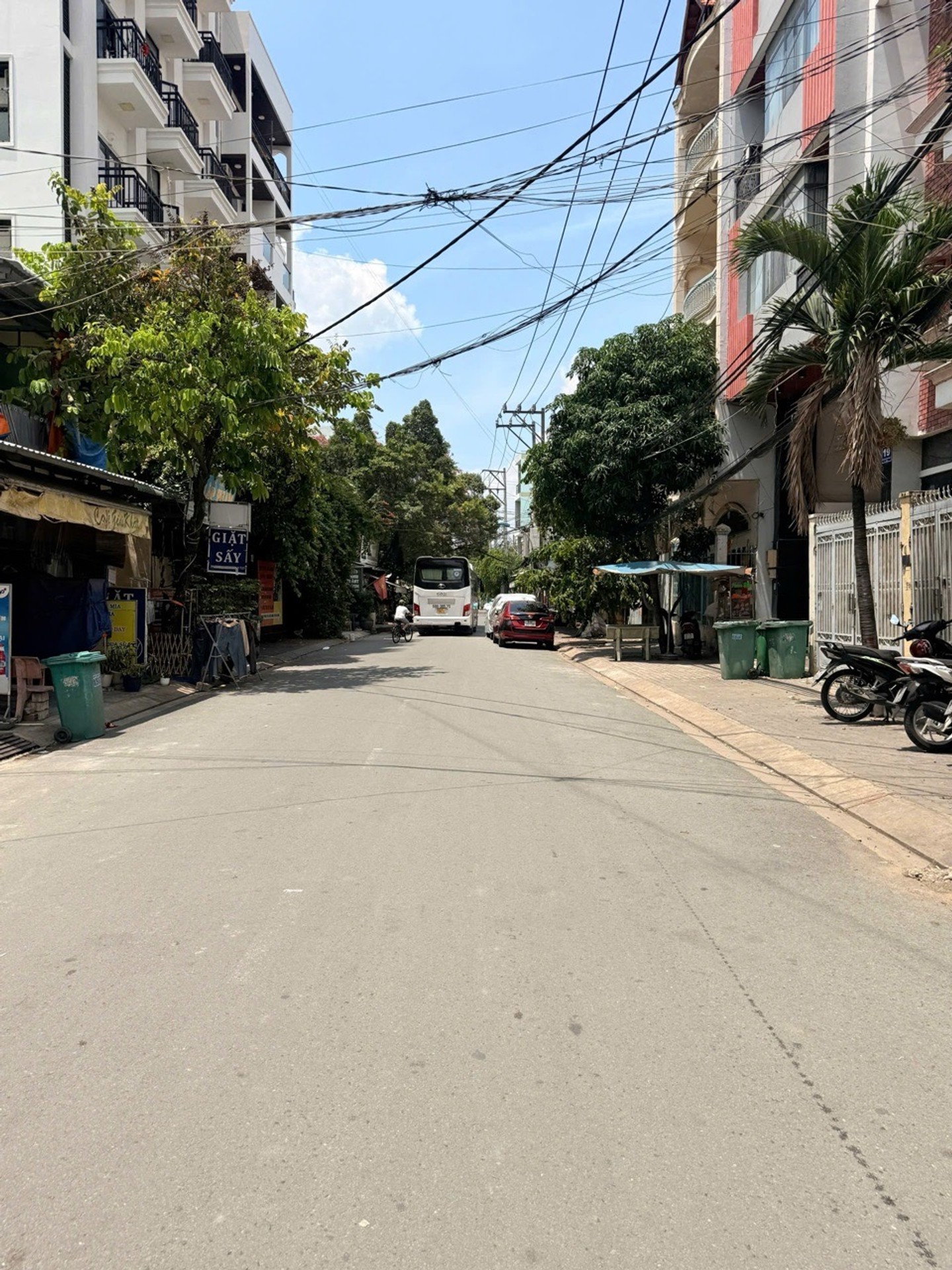 NHÀ ĐẸP 4 TẦNG – HẺM XE HƠI 6M – SÂN ĐỂ XE – 4PN – HOÀN CÔNG ĐỦ – LÝ PHỤC MAN, QUẬN 7 – 12,5 TỶ