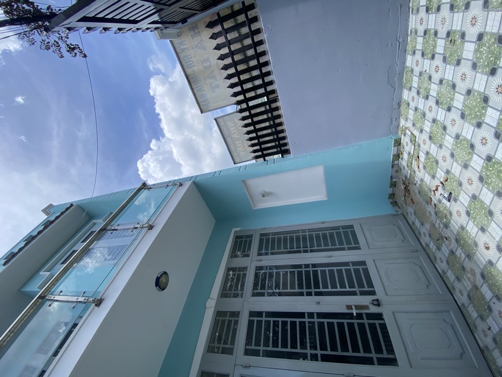 Bán nhà lô góc 2 tầng diện tích 78.7m² tại khu vực sầm uất