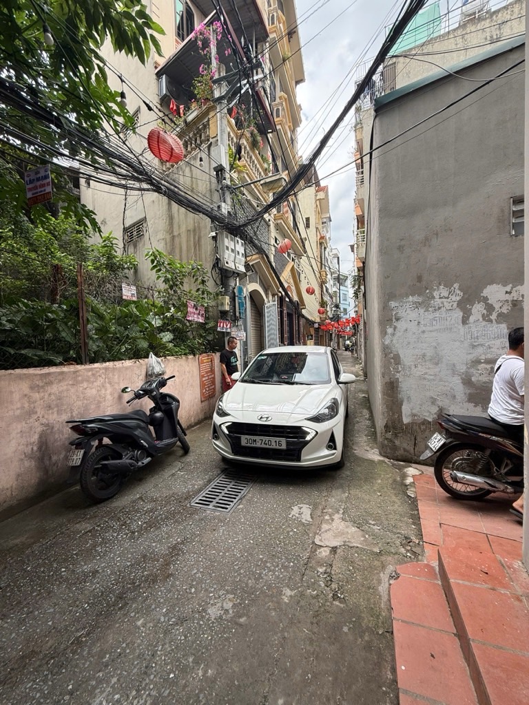 Nhà đất Ngọc Thụy - vị trí đẹp, tự thiết kế theo ý thích