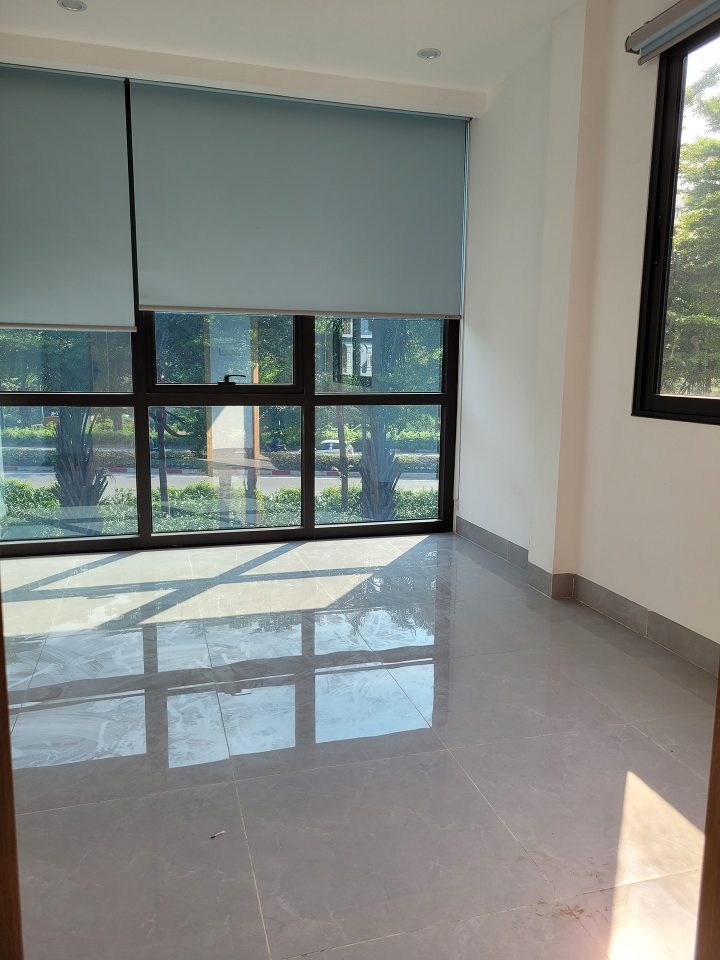 Tòa siêu phẩm mặt phố Ba Đình - lô góc 3 thoáng cực hiếm