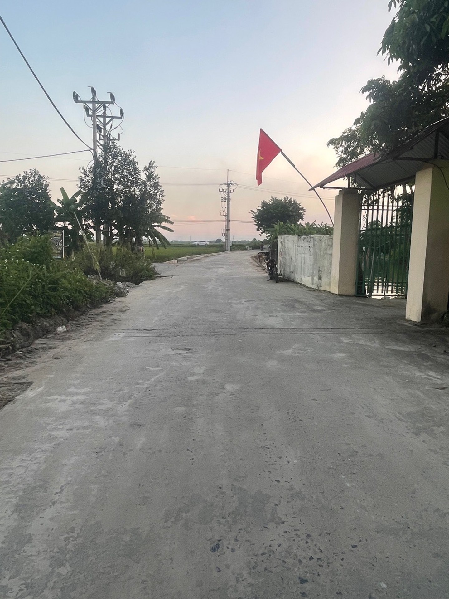 Đất đẹp ô tô vào tận nơi, ngay thôn Khám, Gia Đông