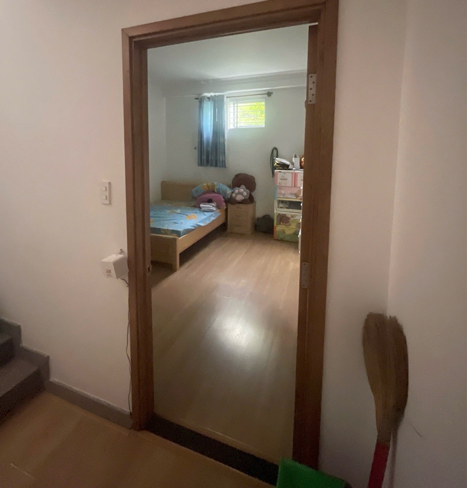 Bán nhà riêng 4 tầng hẻm xe hơi gần Trường Chinh, diện tích 70m2