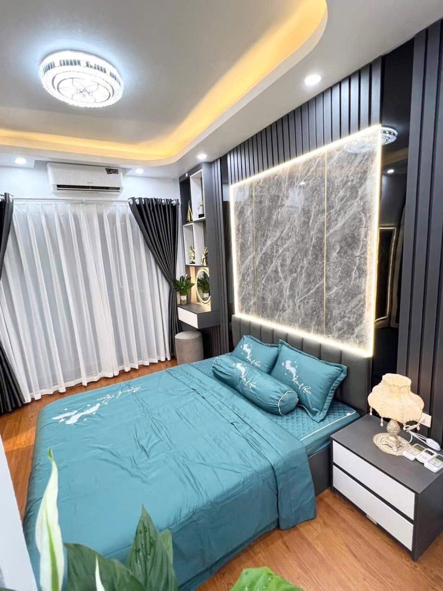 Nhà 5 Tầng Gần Hồ Linh Quang - Tiện Nghi Đầy Đủ