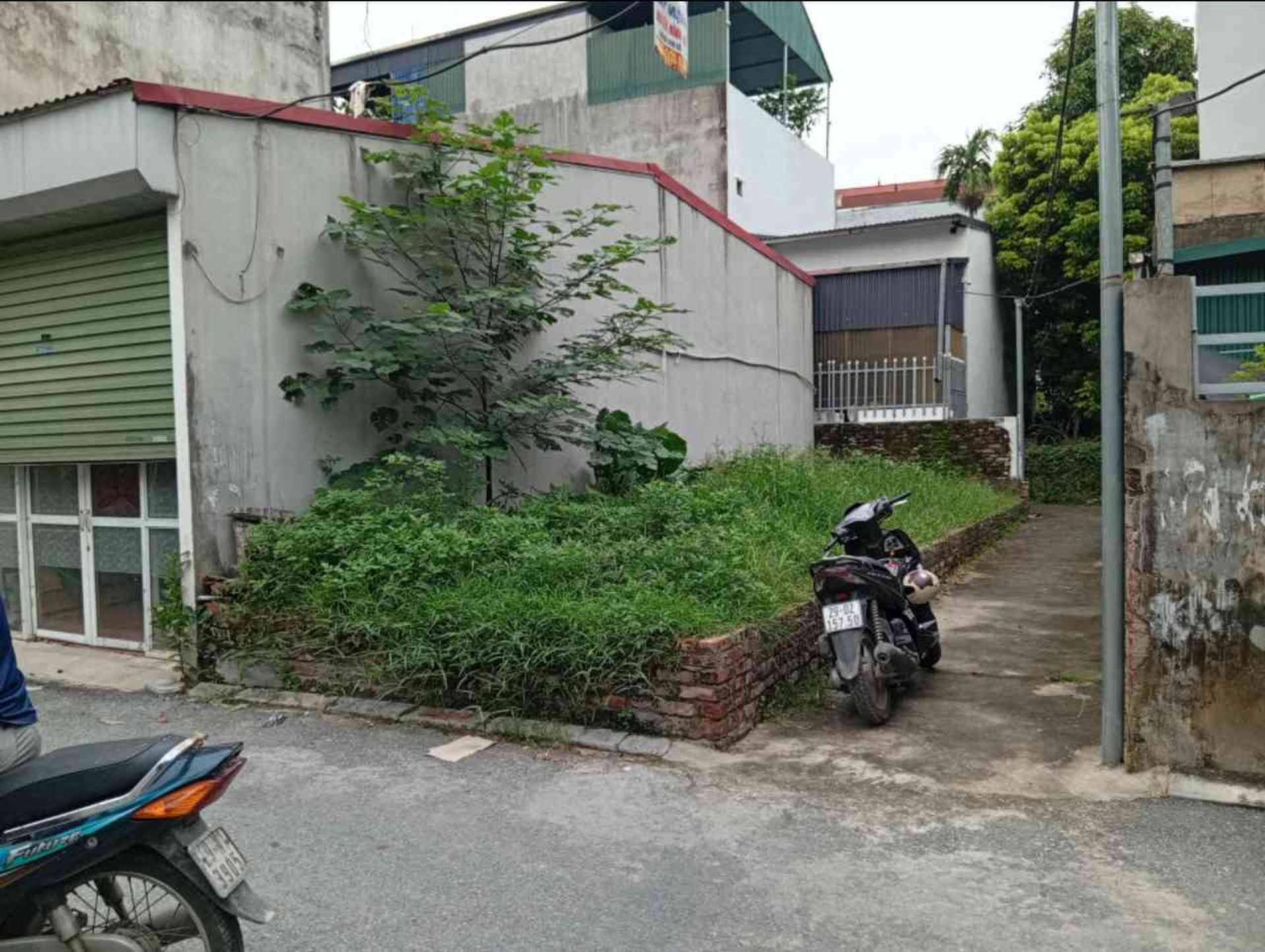 MẢNH ĐẤT LÔ GÓC 3 MẶT THOÁNG - ÔTÔ 7 CHỖ ĐỖ CỬA - XÂY Ở CỰC ĐẸP