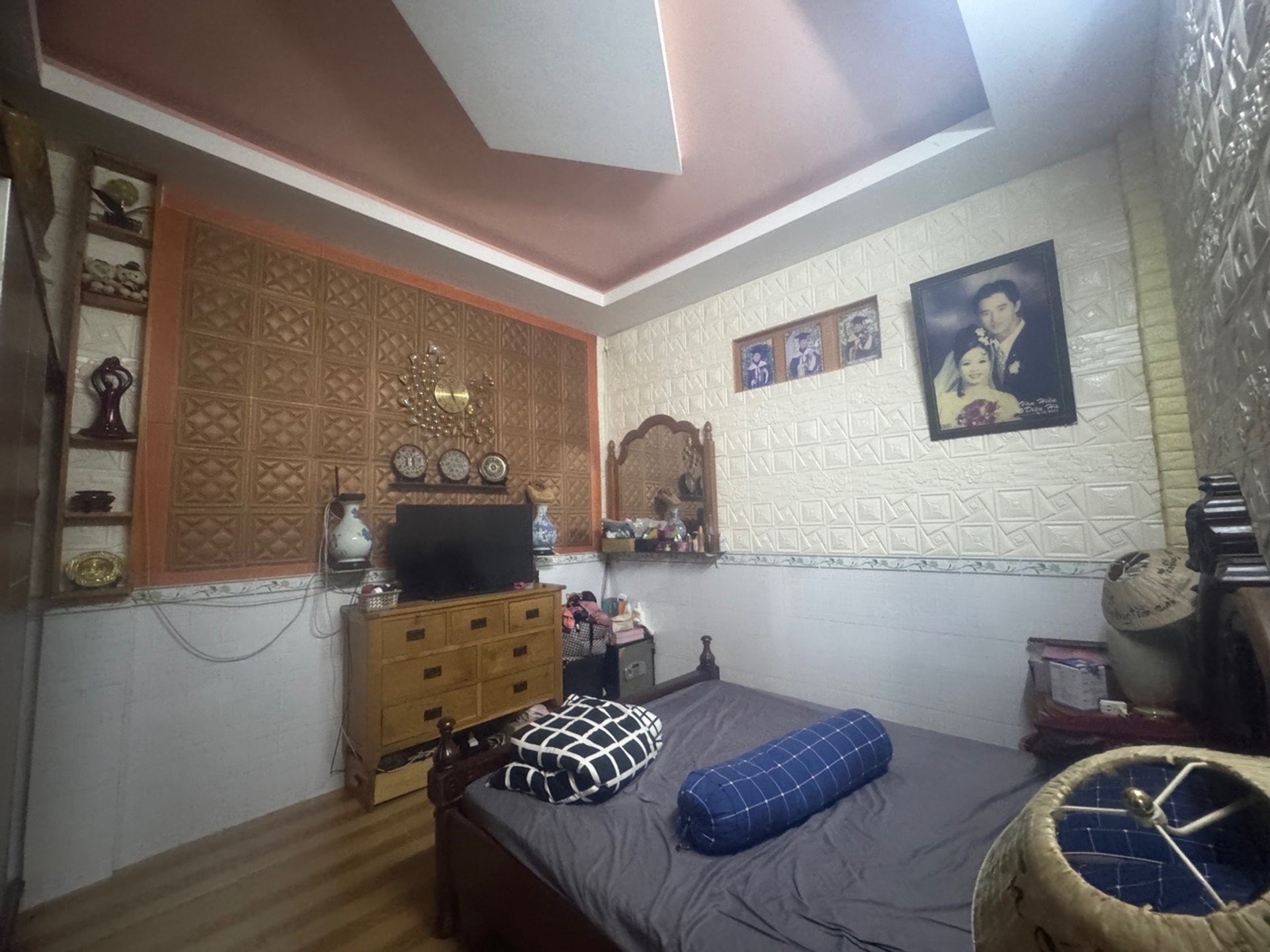 Cơ hội sở hữu nhà riêng 2 tầng mặt tiền rộng tại Bình Thạnh giá tốt