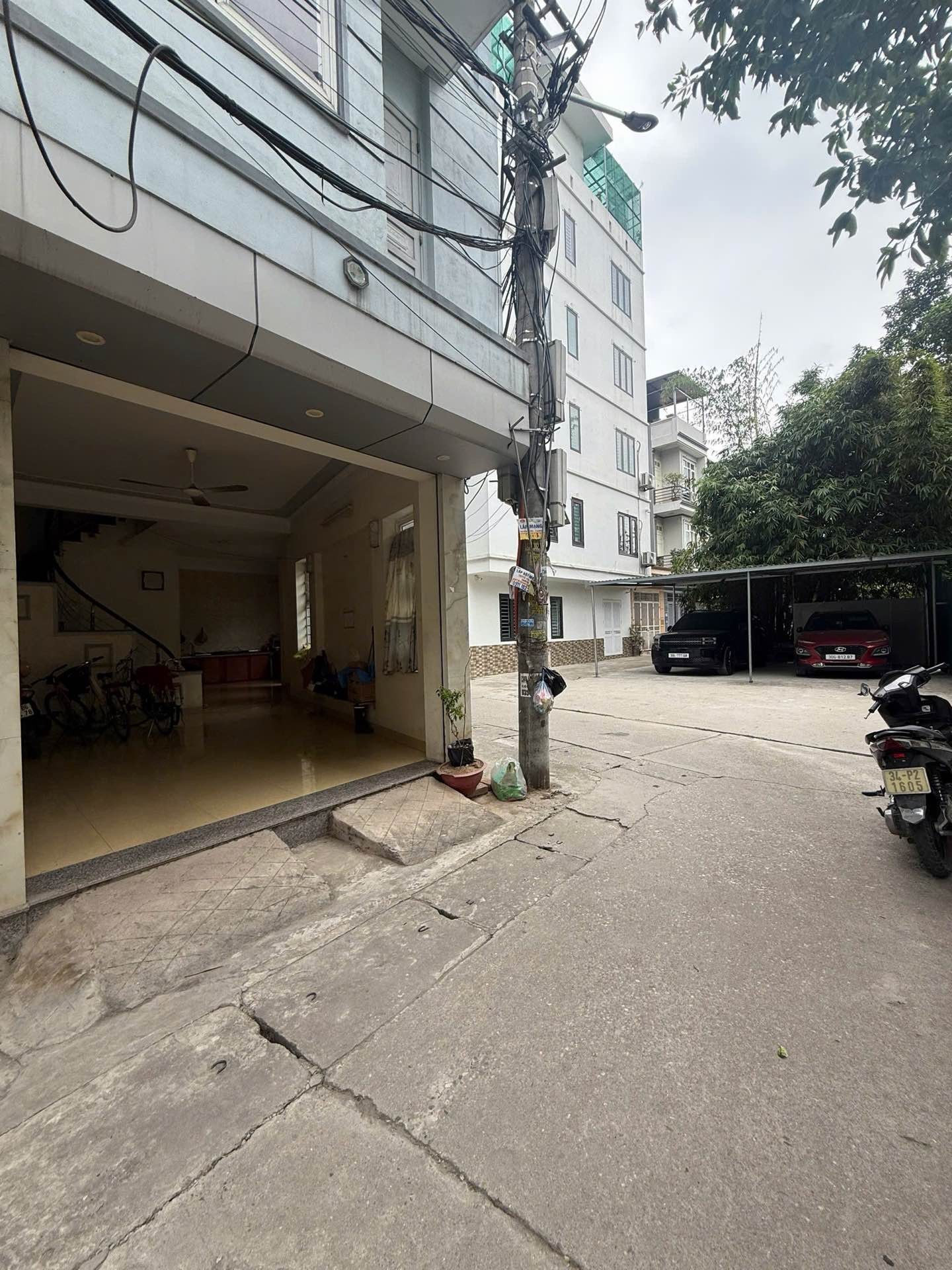 Nhà Lô Góc Mặt Ngõ Ô Tô Vào Nhà, Vị Trí Đắc Địa Tứ Hiệp