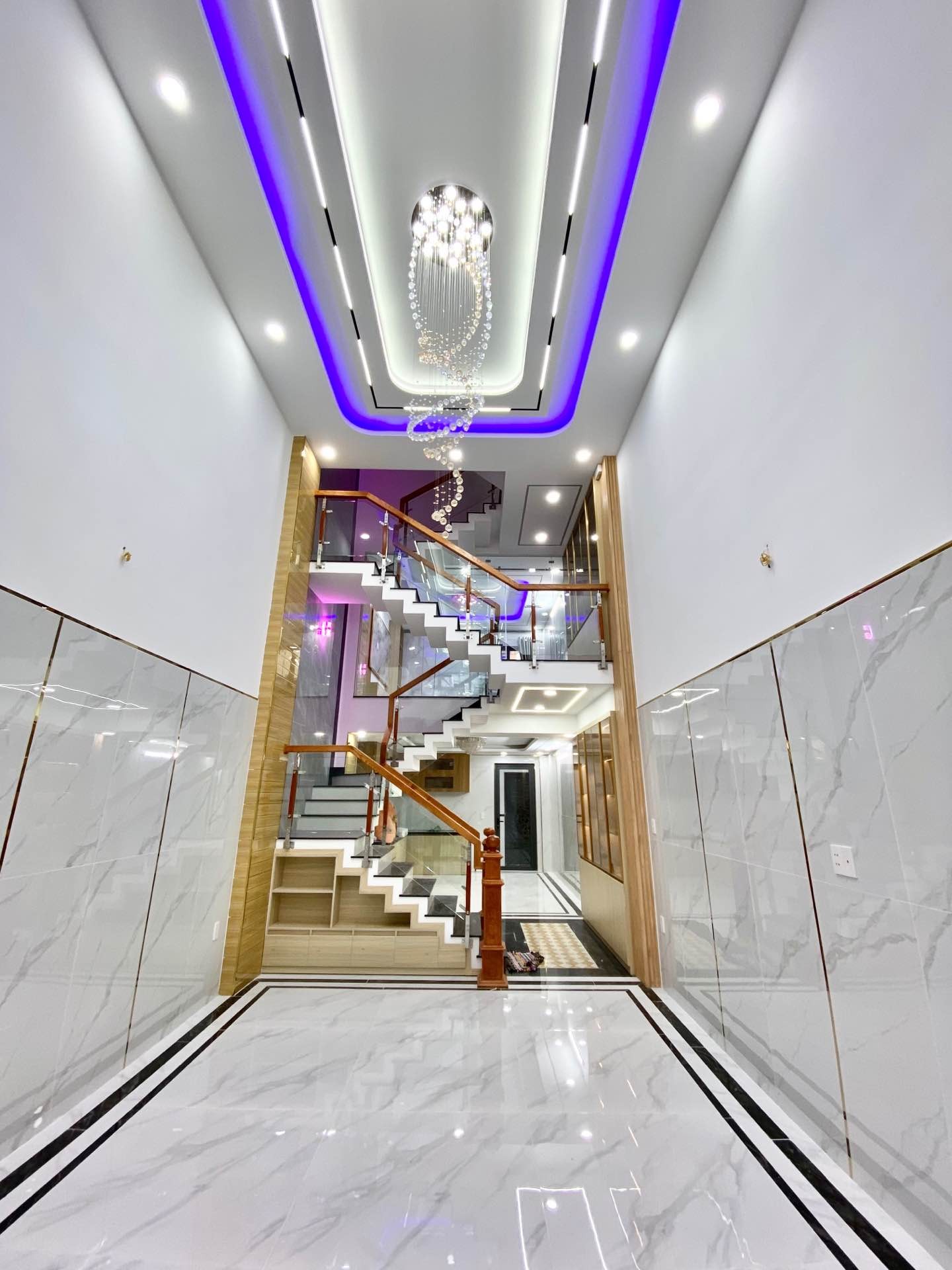 Hiếm Có Khó Tìm: 83m² Trương Phước Phan 5 Tầng Đẹp Lung Linh – 8.7 Tỷ