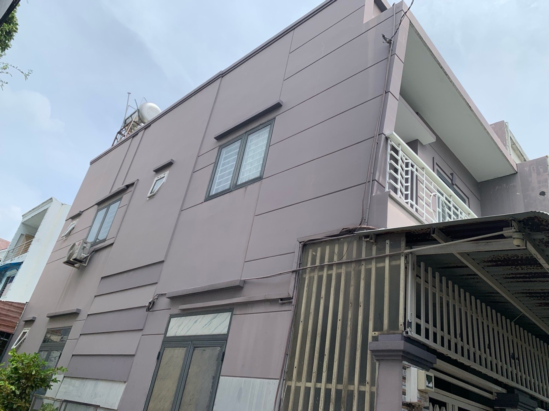 Nhà góc 2 mặt tiền Thạnh Lộc, giá hời giảm ngay 450 triệu