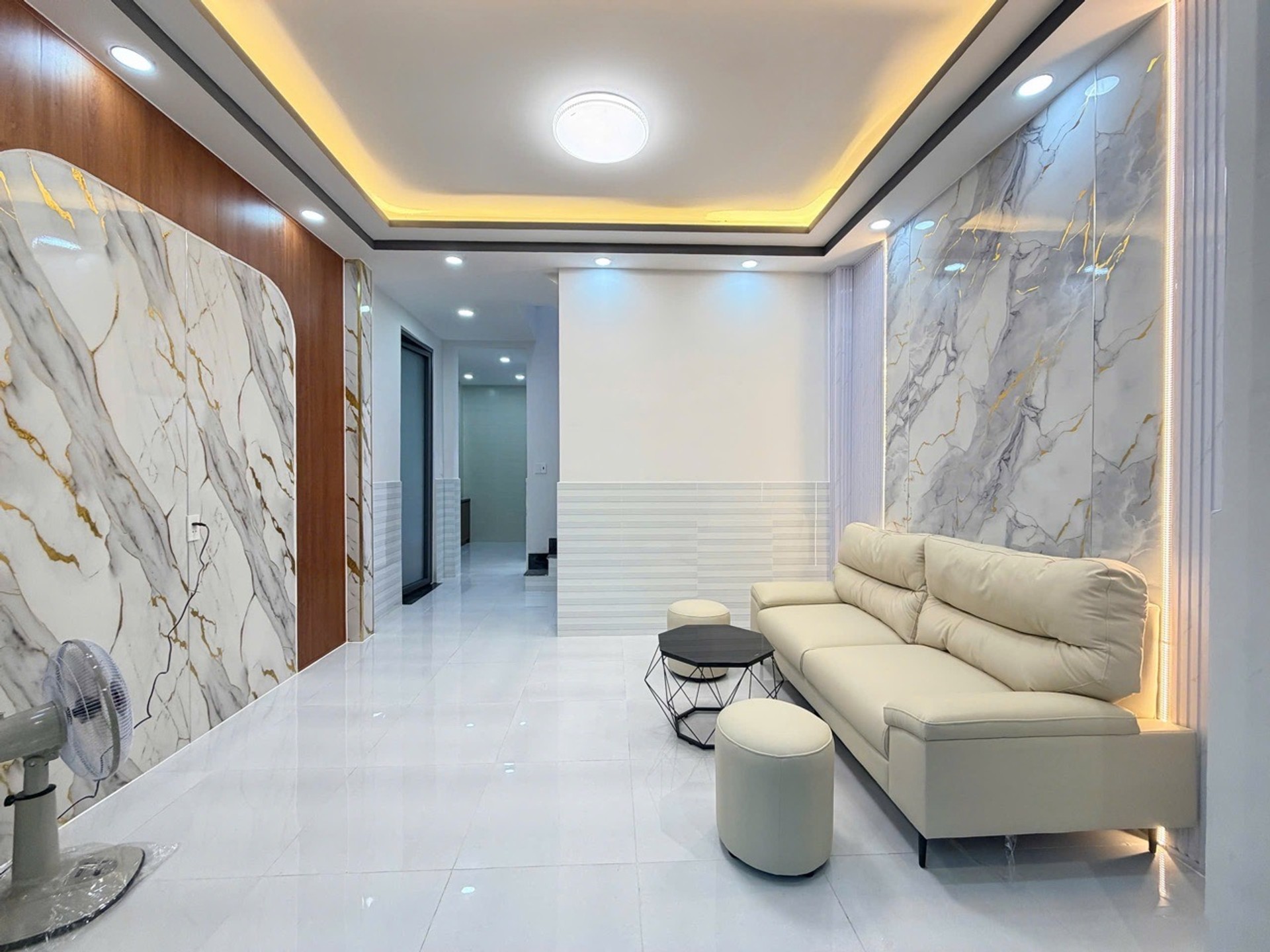 Nhà mặt phố - 2 tầng - DT 58m2 5,3m tại Bình Trị Đông A, Bình Tân