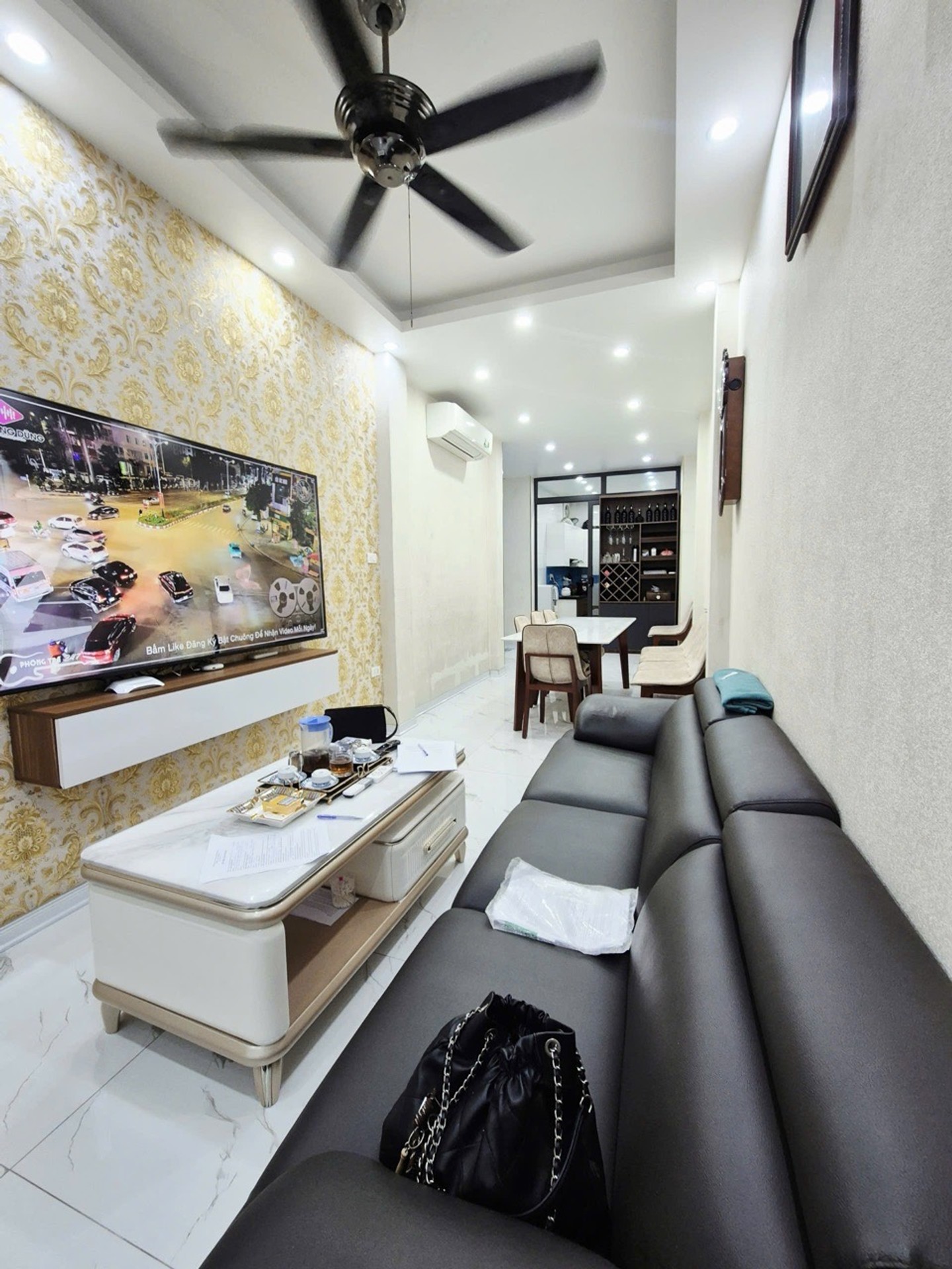 Bán nhà riêng 4 tầng gần phố Tôn Đức Thắng, diện tích 50.2m2, giá đầu tư