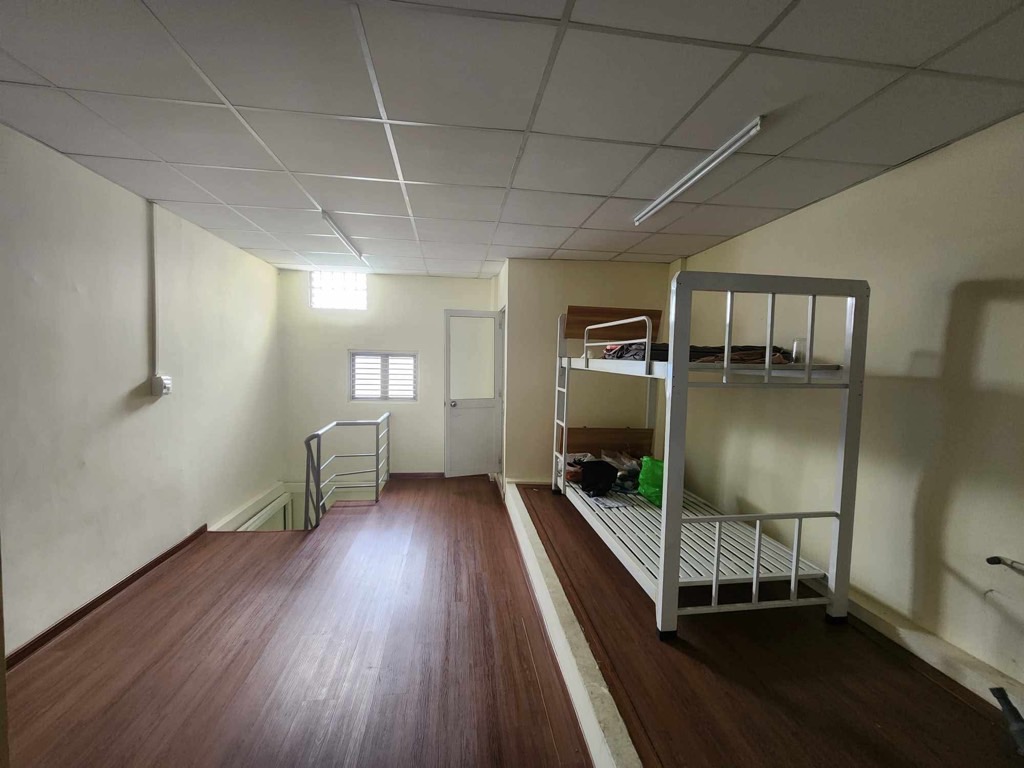 Cơ hội vàng sở hữu nhà 2 tầng vị trí đắc địa tại Nguyễn Văn Cừ, giá chỉ 4.8 tỷ