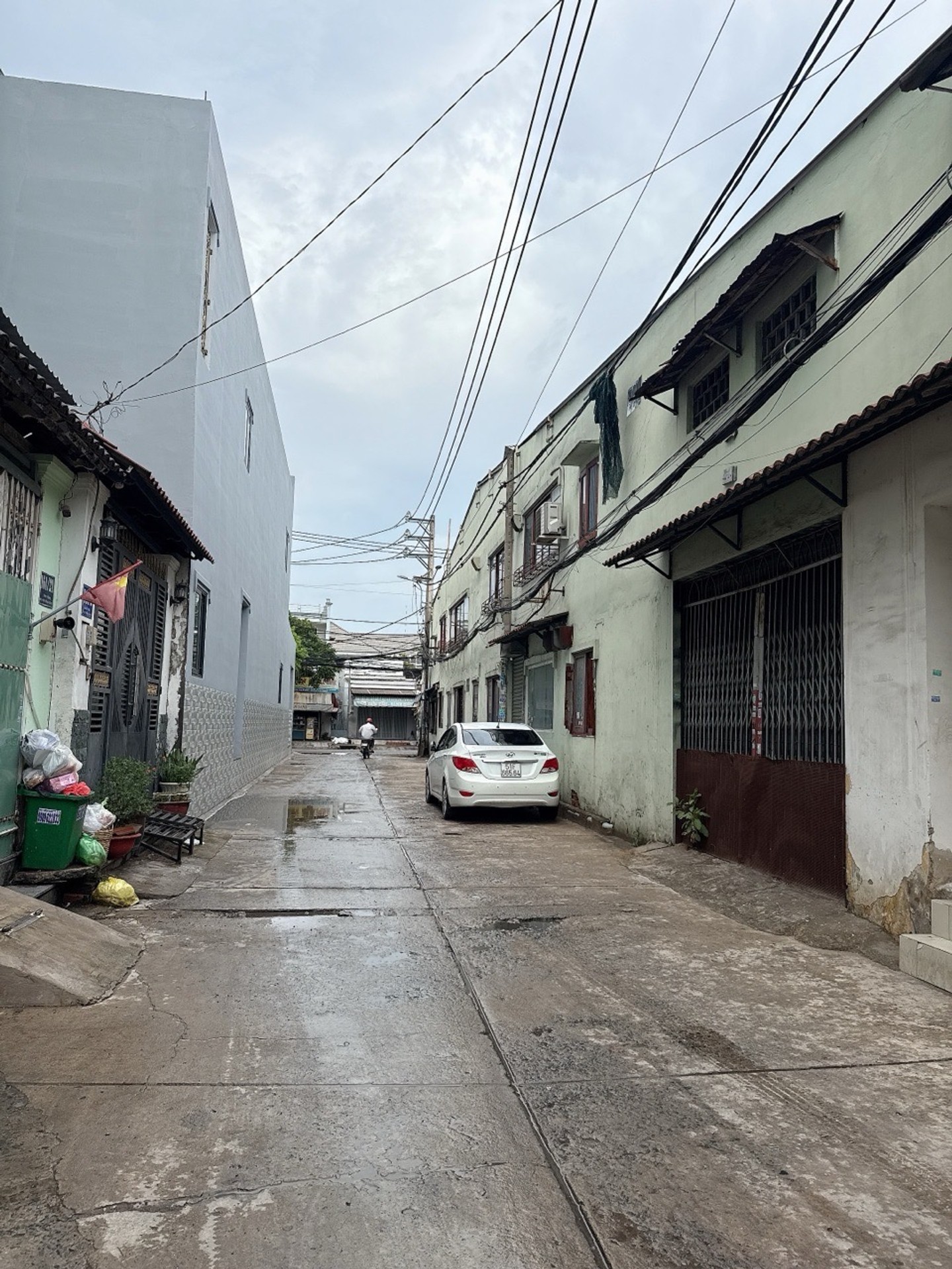 Bán nhà 4 tầng 80m2 hẻm xe hơi thuận tiện tại khu vực an ninh