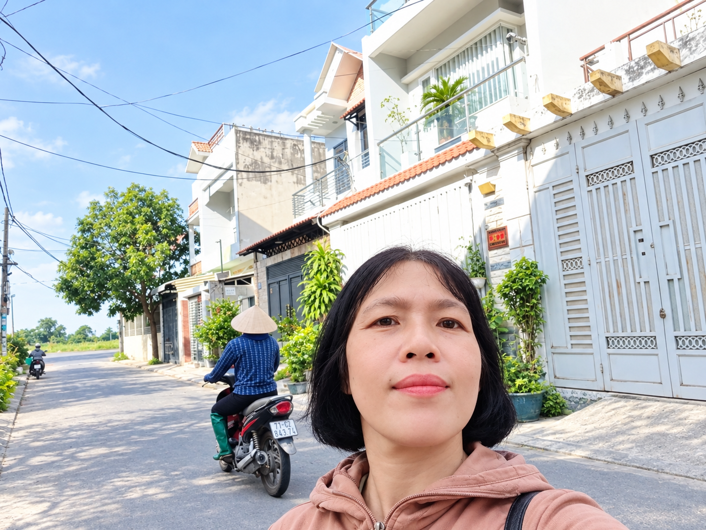 Nhà rộng 114m2 Bà Điểm, tiện nghi, giá tốt, đường rộng 12m