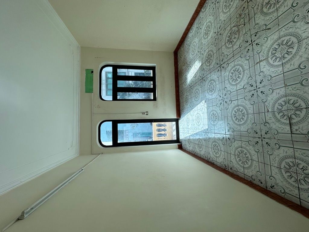 Nhà mặt phố Nguyễn Ngọc Nại, 35.8m2, 4 tầng kinh doanh đa ngành, mặt tiền đẹp 2.8m, giá 22.5 tỷ