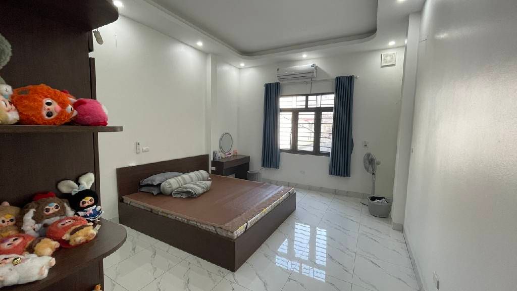 Bán nhà 3 tầng diện tích 64m2 tại Kim Nỗ gần Cầu Thăng Long