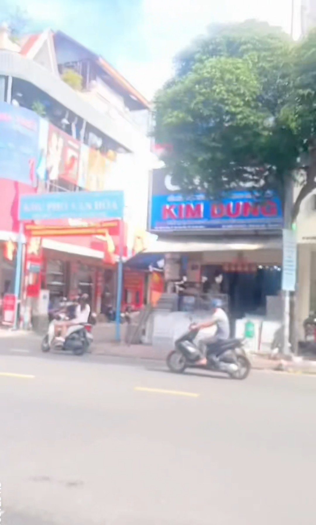 SIÊU PHẨM T.TÂM TÂN PHÚ - HẺM THÔNG 8M CÓ LỀ - NHÀ SÁT MẶT TIÊN Đ.GÒ DẦU (5M X 14,5M ) 4 TẦNG .