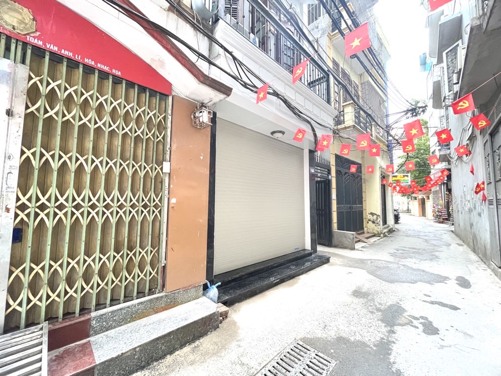 TRUNG TÂM CẦU GIẤY - NGÕ Ô TÔ -B. NHÀ LÔ GÓC 3 MẶT NGÕ THOÁNG SÁNG - VỪA Ở VỪA KINH DOANH,41.6m2,