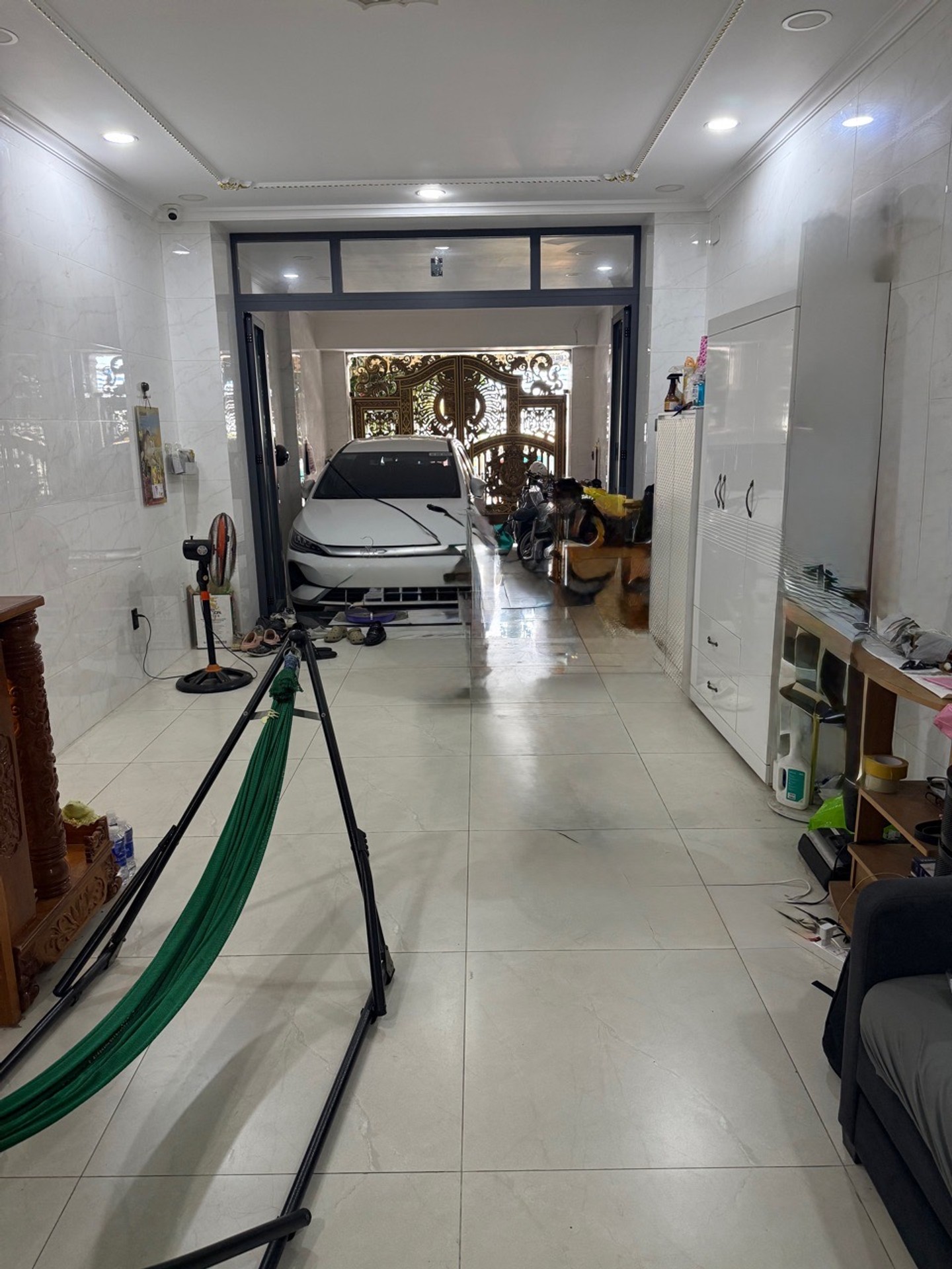 Nhà mặt phố 5 tầng 90.7m2 hướng Đông Nam ở Cư Xá Phú Lâm D