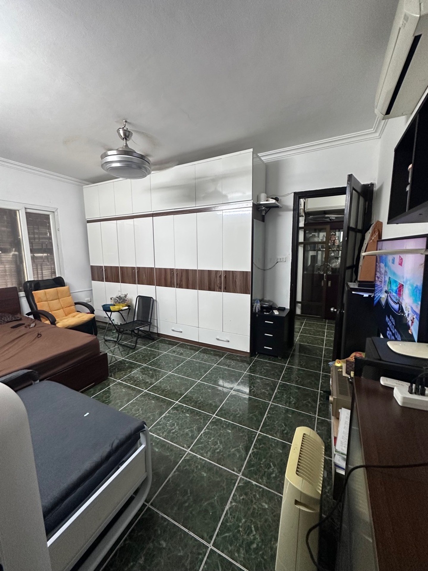 Bán căn hộ rộng 130m² tại TT Hoàng Ngọc Phách, quận Đống Đa, Hà Nội