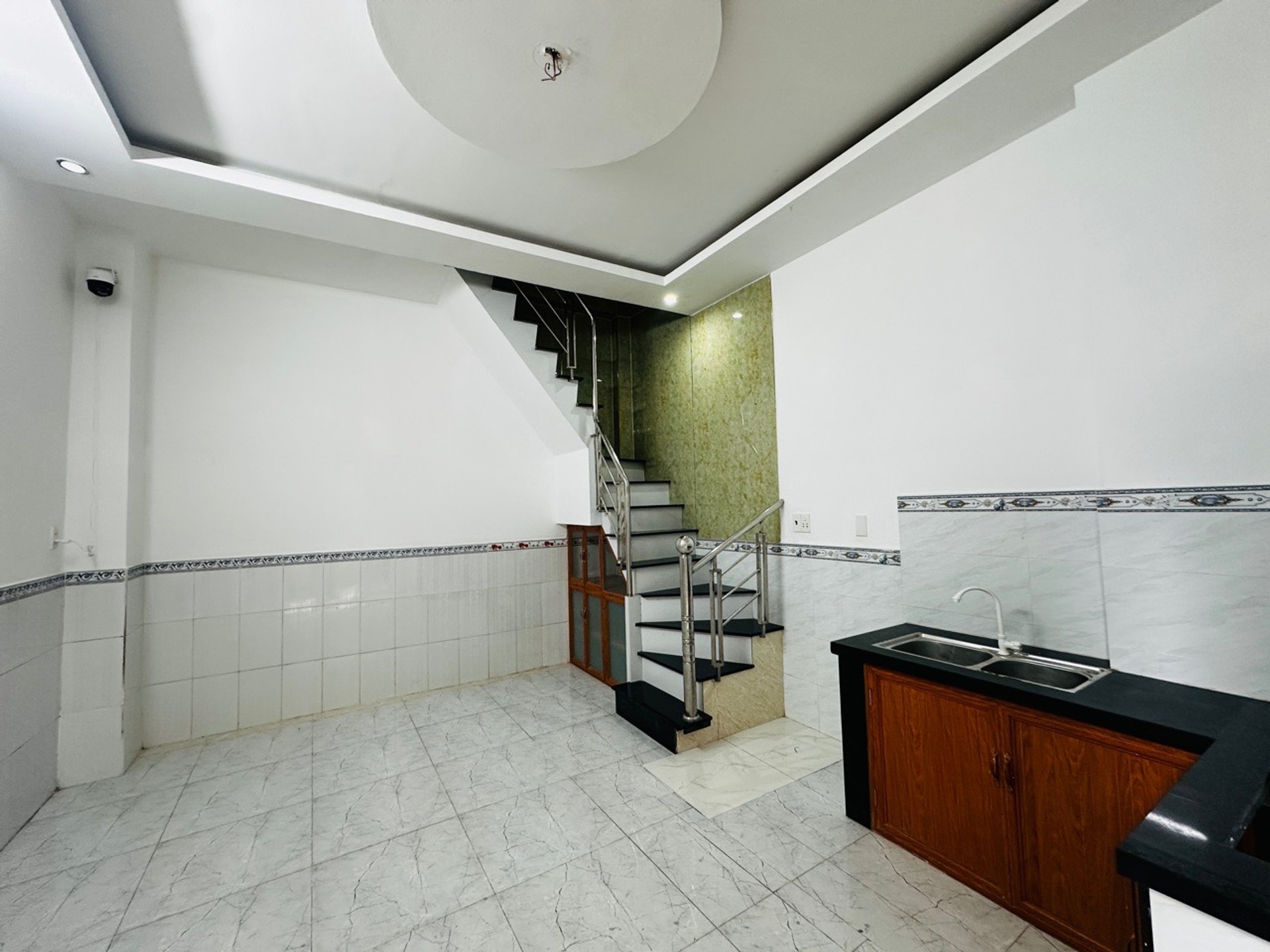 🏡 NHÀ KIÊN CỐ Ở NGAY - ĐƯỜNG TÔ KÝ NGAY ĐẠI HỌC GIAO THÔNG VẬN TẢI ~ 25m2 - 5 TẦNG - GIÁ 3.250 TỶ