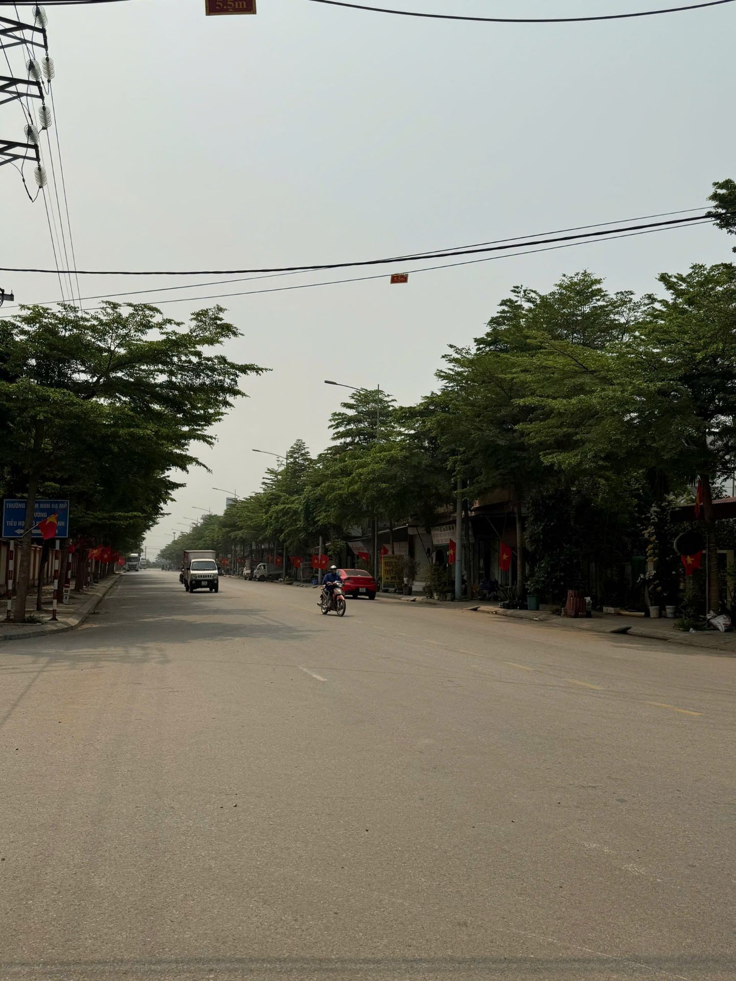 MẢNH ĐẤT ĐẸP-OTO DỪNG ĐỖ NGÀY ĐÊM-THÔNG SỐ LÝ TƯỞNG-SIÊU VIP Ô DIÊN_HÀ NỘI