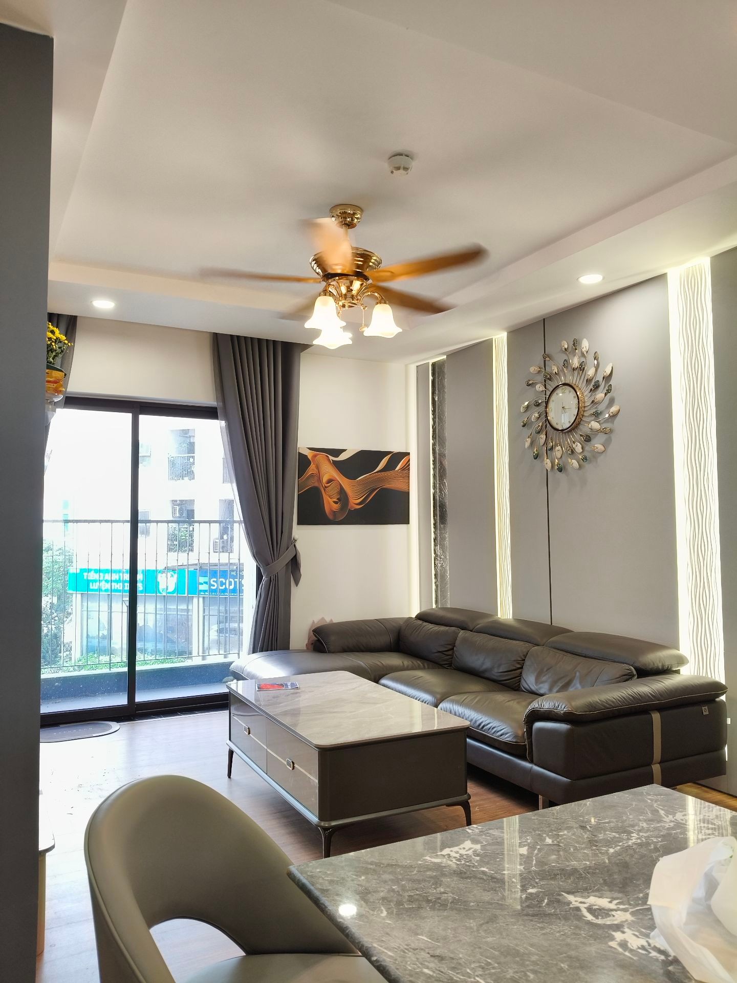 Căn hộ tại chung cư Legrand Jardin khu đô thị Sài Đồng, view hồ đẹp