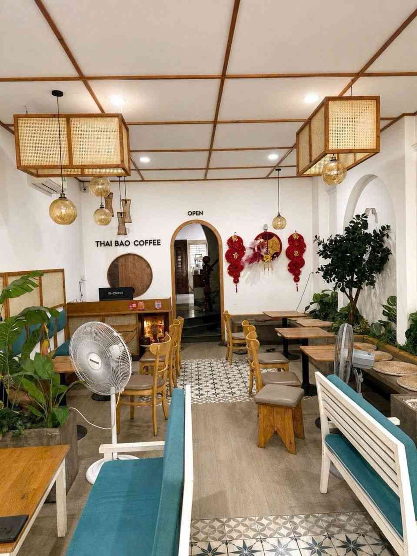 Cơ Hội Hiếm Có Sở Hữu Nhà Mặt Phố Vị Trí Vàng Đối Diện Đại Học Ngoại Ngữ