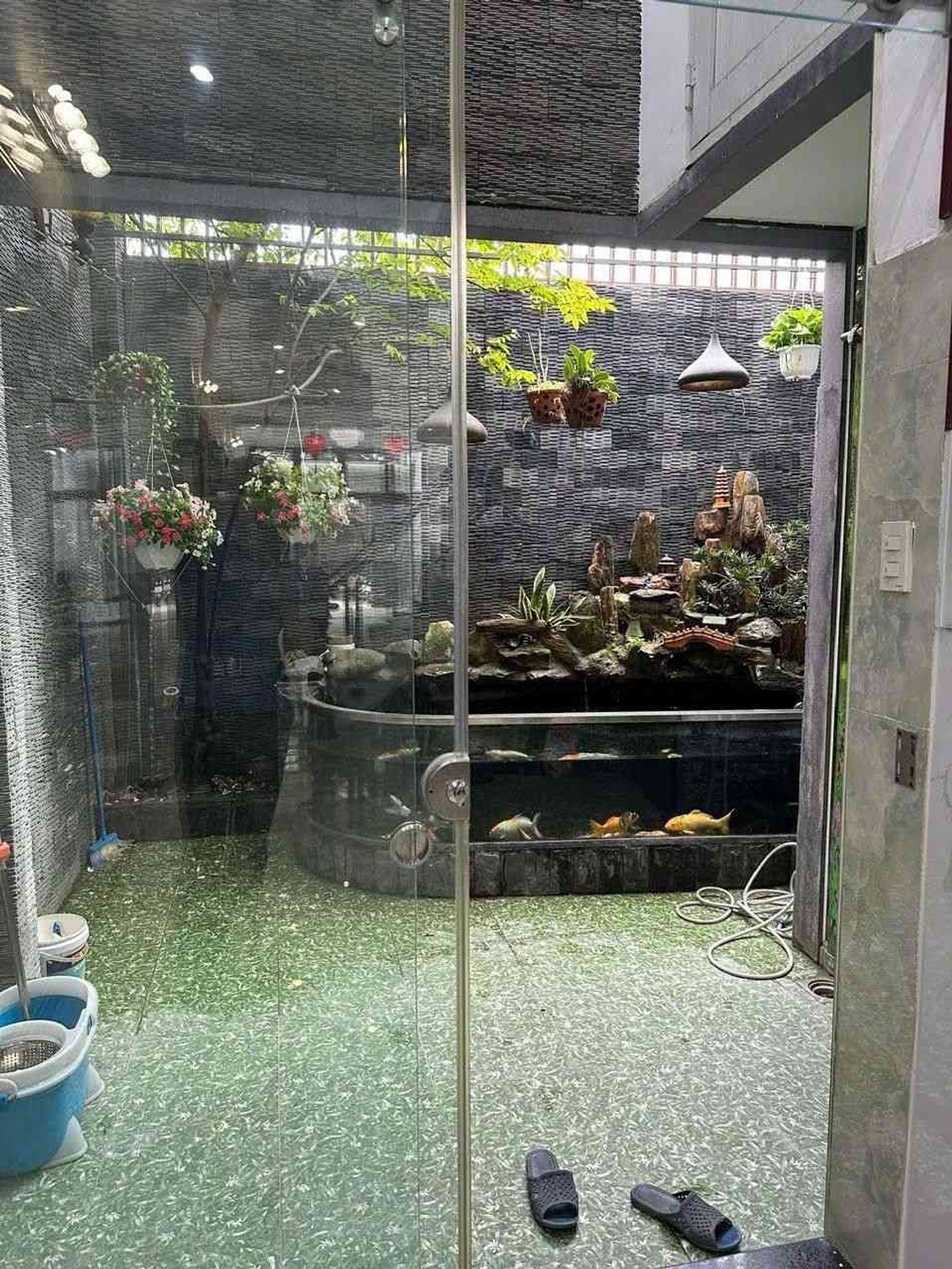 Bán nhà 3 tầng mặt phố TX39, 79m2, giá 5.7 tỷ, nội thất cao cấp