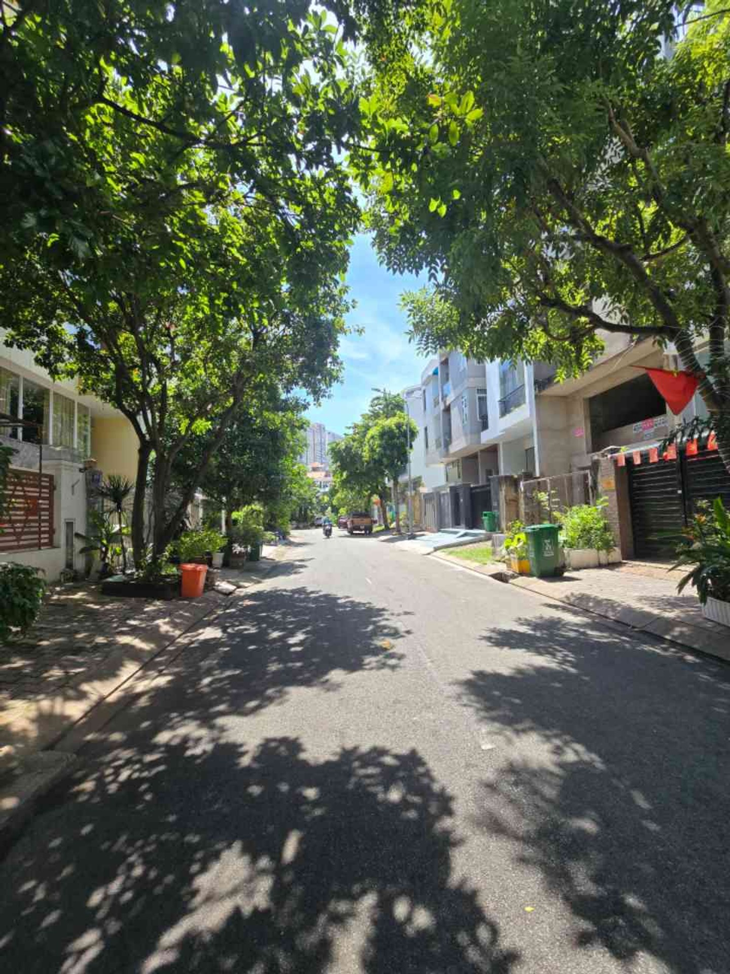 Nhà mặt phố 4 tầng 126m², khu dân cư Phú Mỹ, giá 26 tỷ