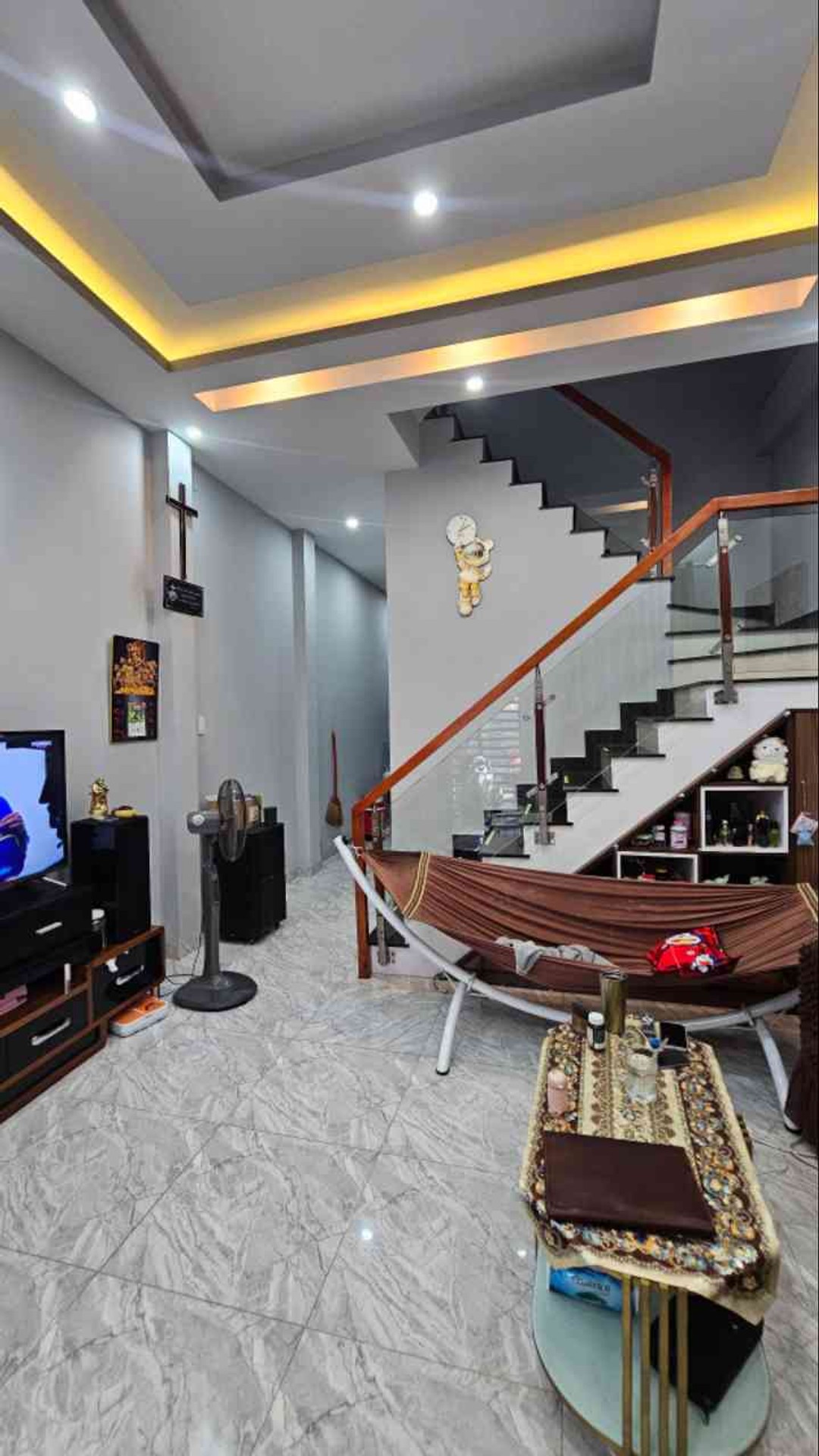 Nhà 3 tầng mới xây, full nội thất, gần Phú Mỹ Hưng, Phú Thuận