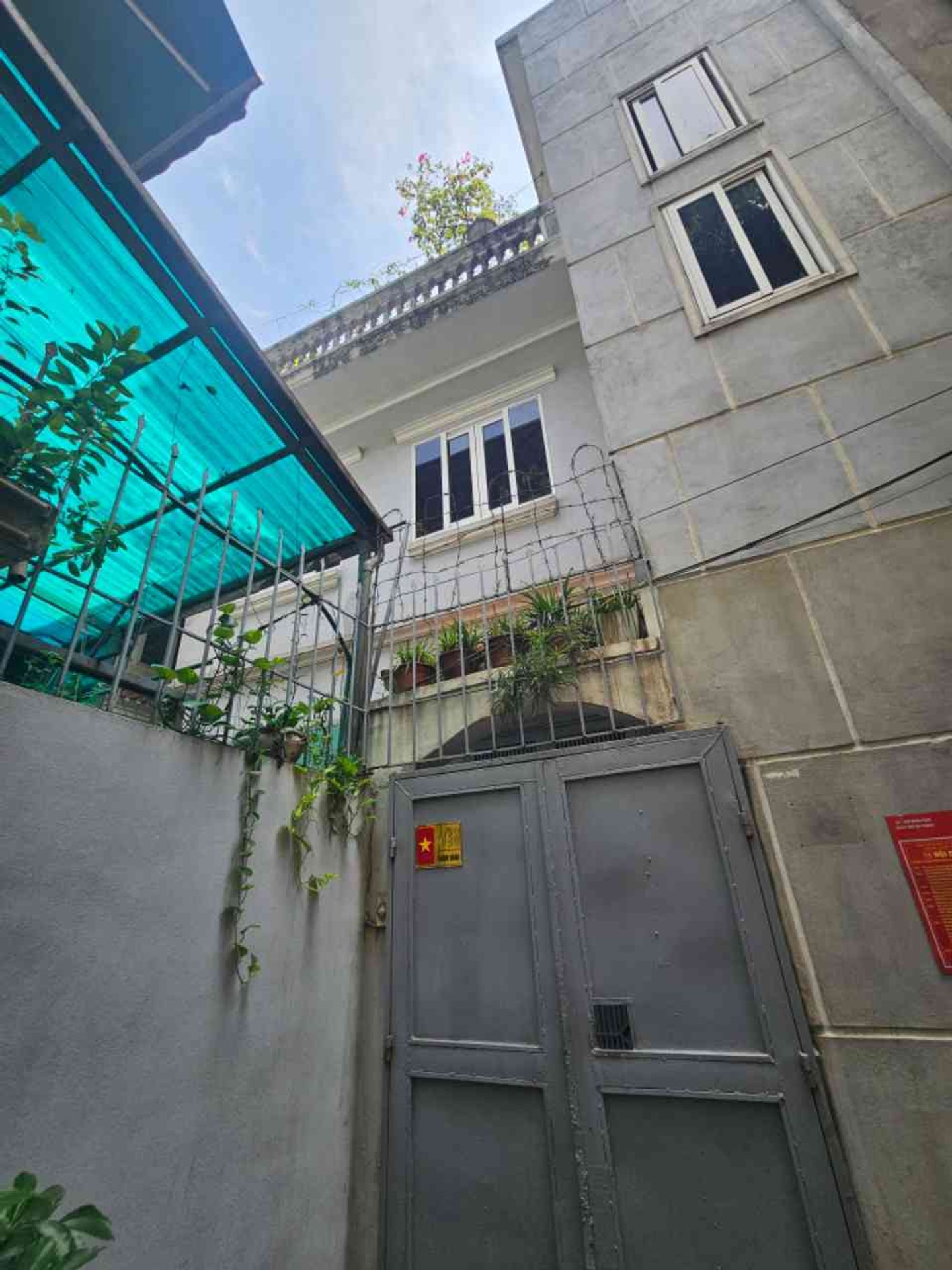 Bán đất tặng nhà 2 tầng trung tâm Hai Bà Trưng giá giảm sâu