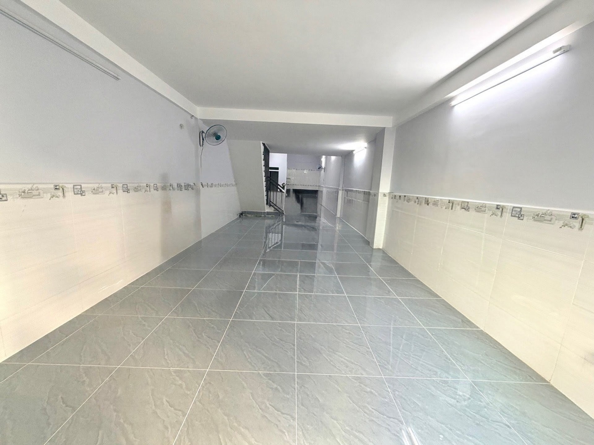 Nhà Tân Phú - Khuông Việt, 3 tầng ở ngay - KD đa dạng, ngang 4m - dài 22m - hơn 12 tỷ