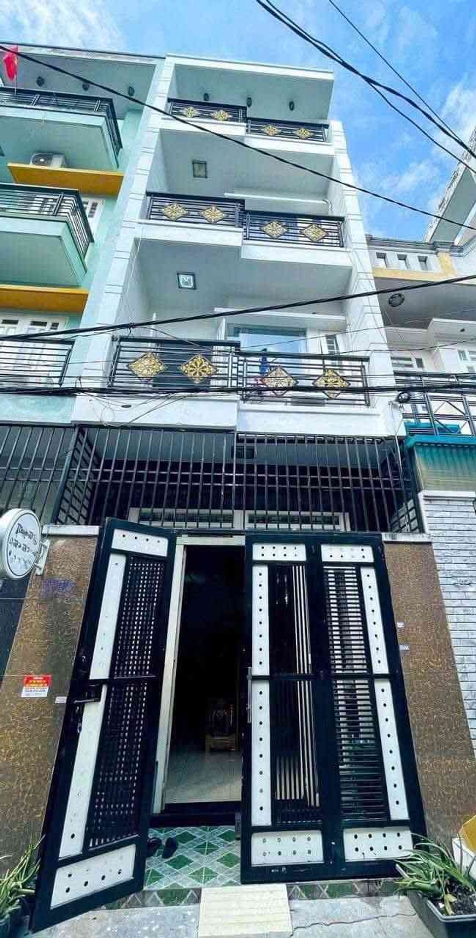 Nhà siêu đẹp hẻm xe hơi Mã Lò, sẵn sàng dọn vào ở ngay