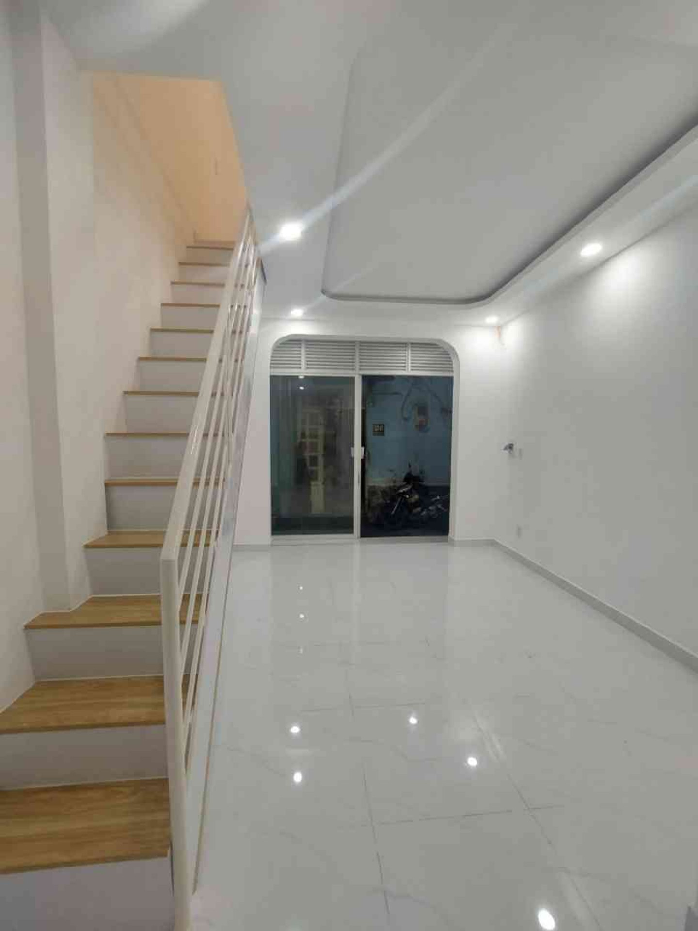Bán nhà trung tâm Linh Chiểu, dt 30m2, 1 trệt 1 lửng, pháp lý chuẩn, 3.1tỷ