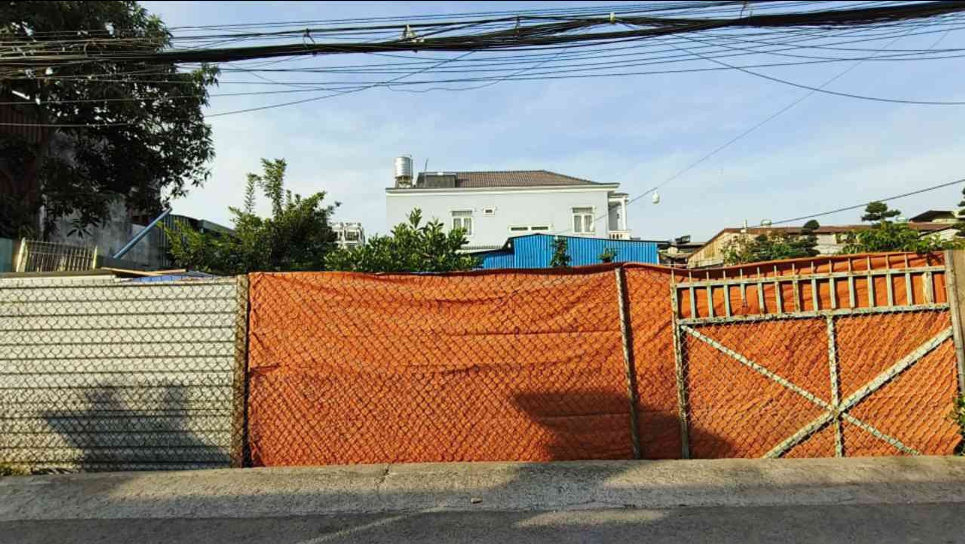 Bán nhà hẻm rộng xe 7 chỗ, gần Quốc Lộ 13, diện tích 90m2