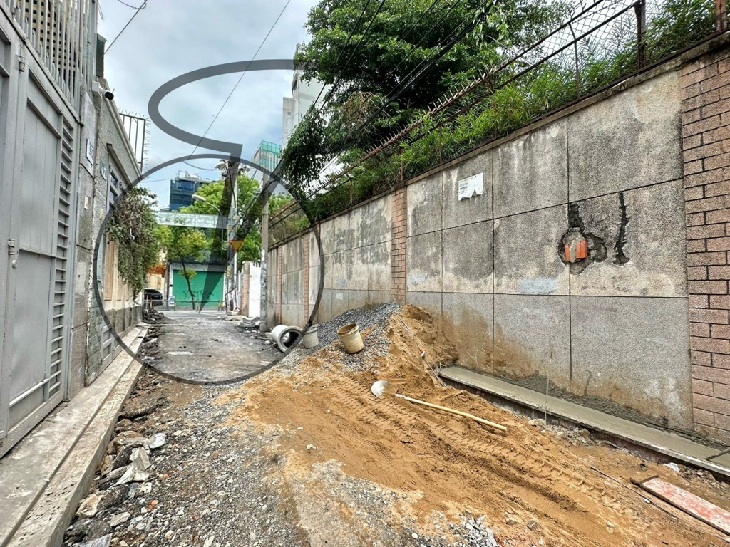 Bán nhà mặt phố Nguyễn Thị Huỳnh 73m2, 3 tầng, giá 17.6 tỷ