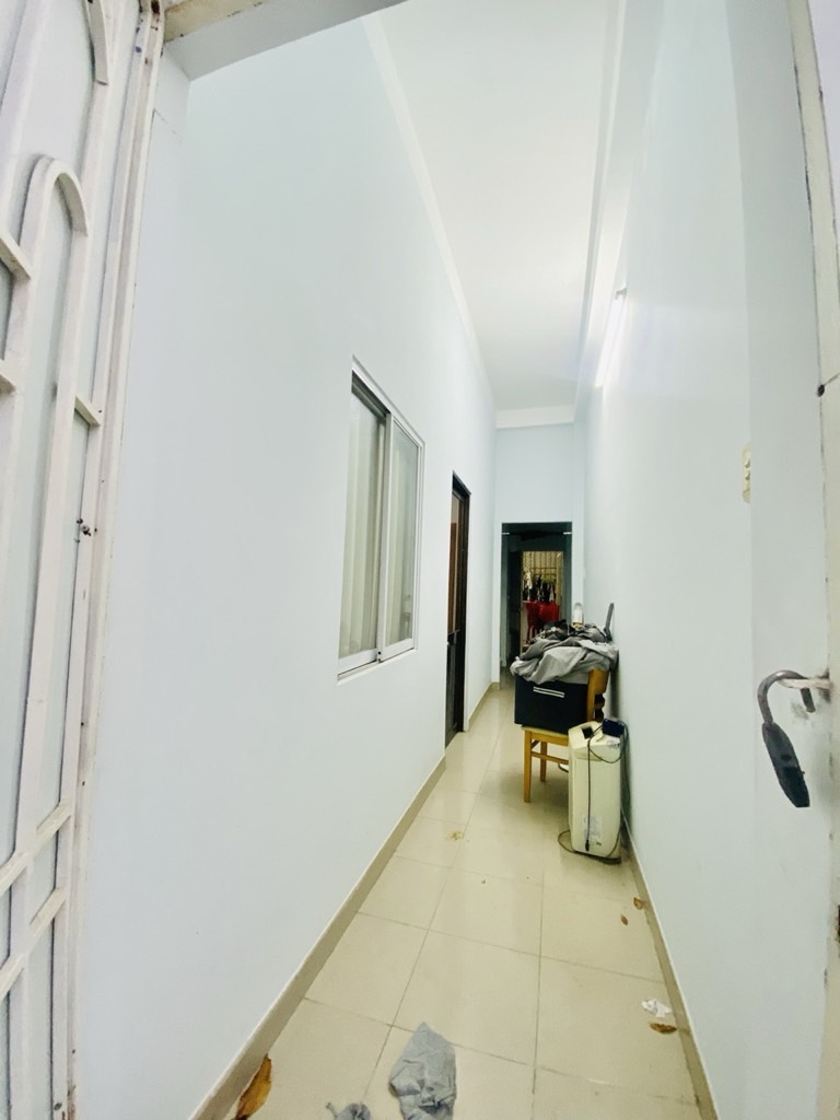 Bán nhà 3 tầng 4PN, 5WC diện tích 96m2 tại Bình Long, giá 9.7 tỷ