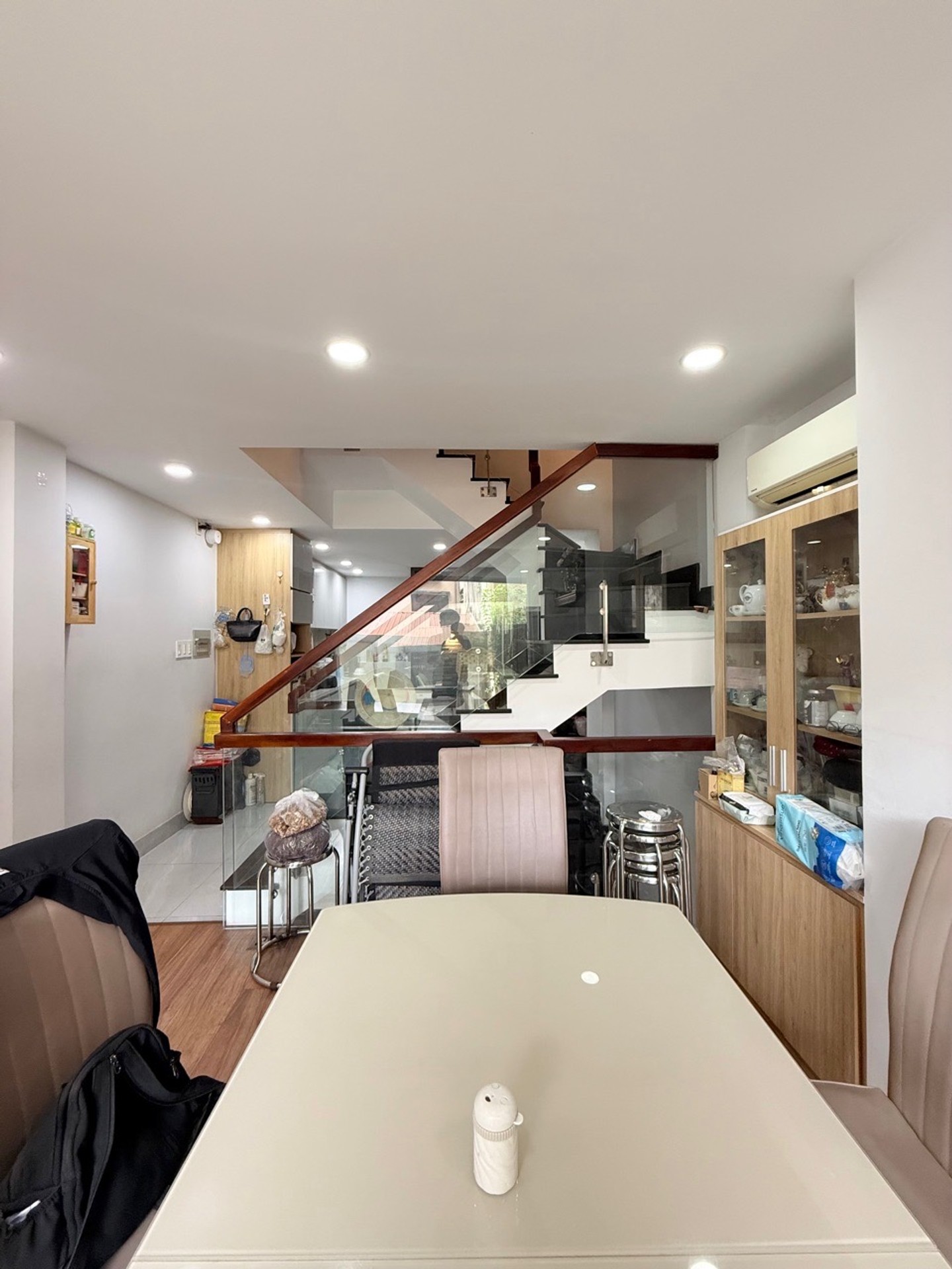 Nhà 5 Tầng Kiến Trúc Sư Thiết Kế Giữa Trung Tâm Phường Bàn Cờ