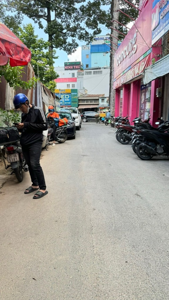 Nhà Mặt Tiền Hẻm Xe Tải Quận 10, Đầu Tư Sinh Lời