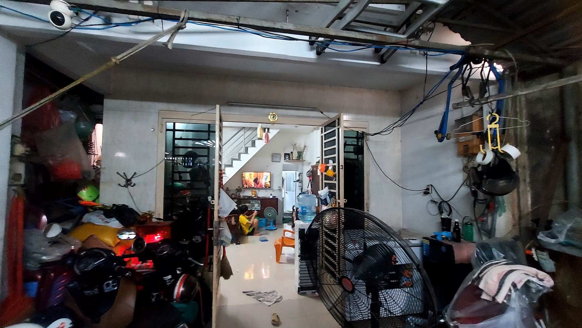 Bán nhà 2 tầng rộng 120m2 mặt tiền 6.5m tại Quận 8