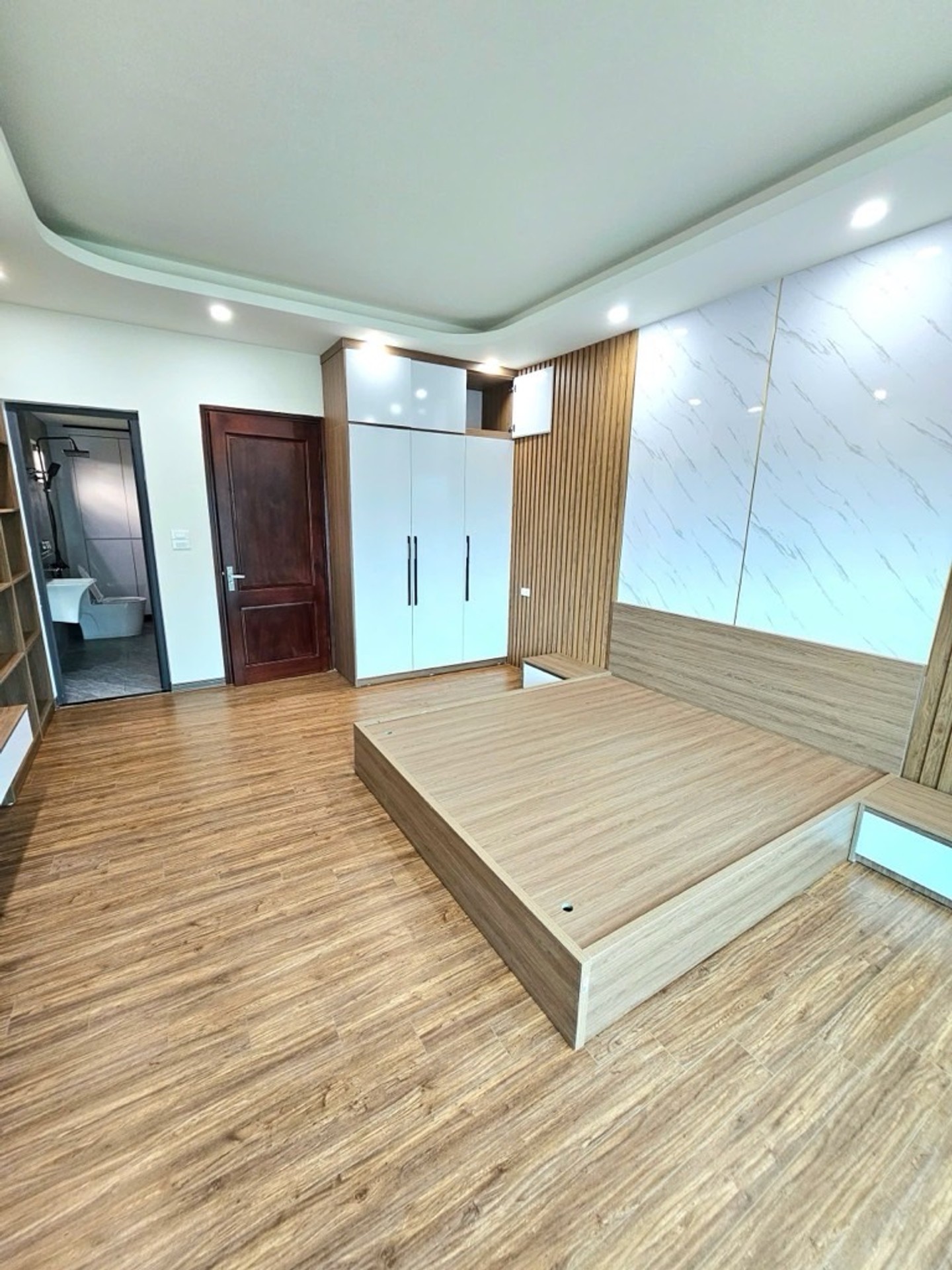 Nhà 6 tầng diện tích 40m² tại Thụy Phương, pháp lý minh bạch, giá hợp lý