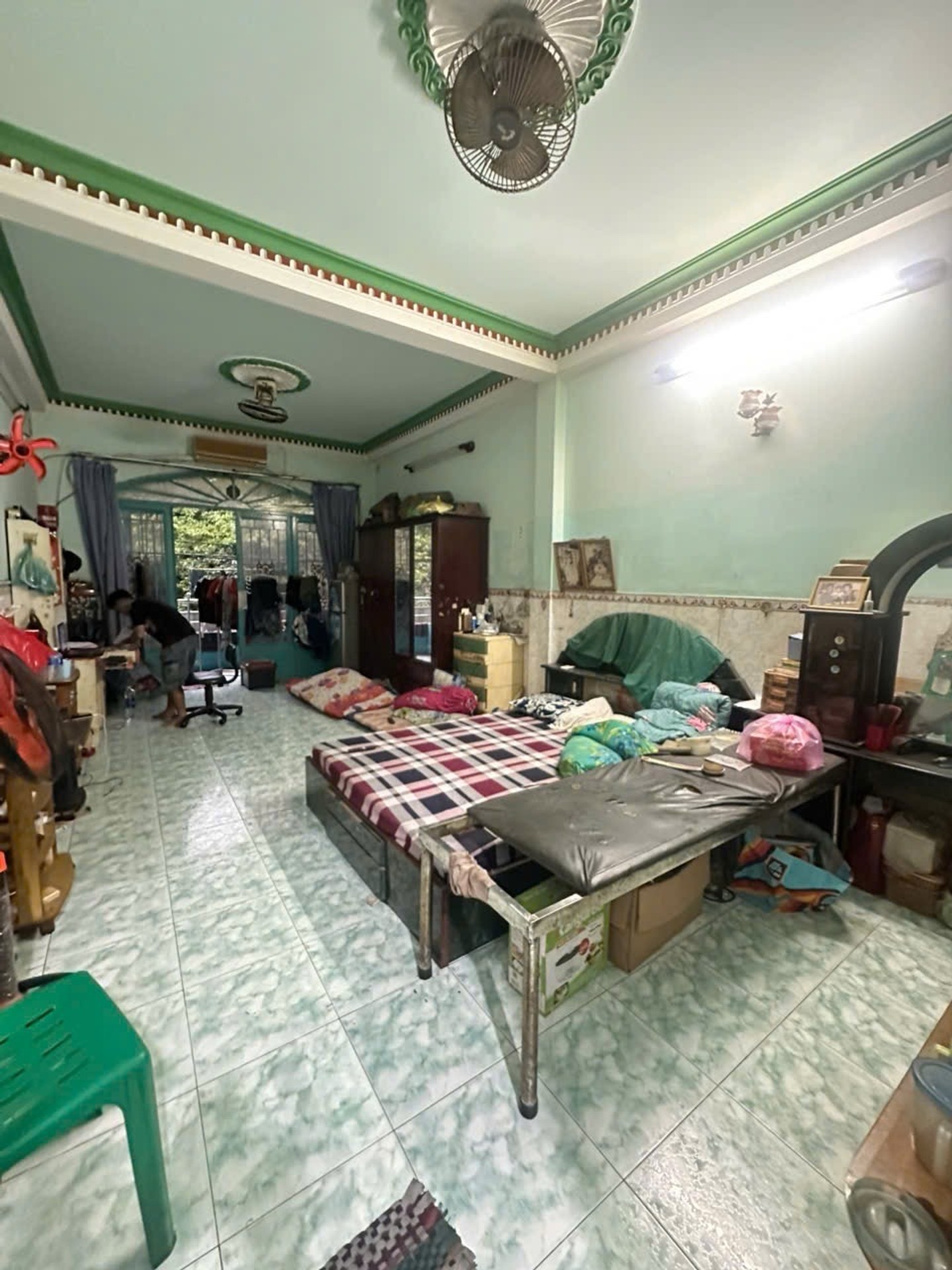 Bán nhà mặt tiền Bà Hom, Phường Phú Lâm, 82m2, 4 tầng 4pn.