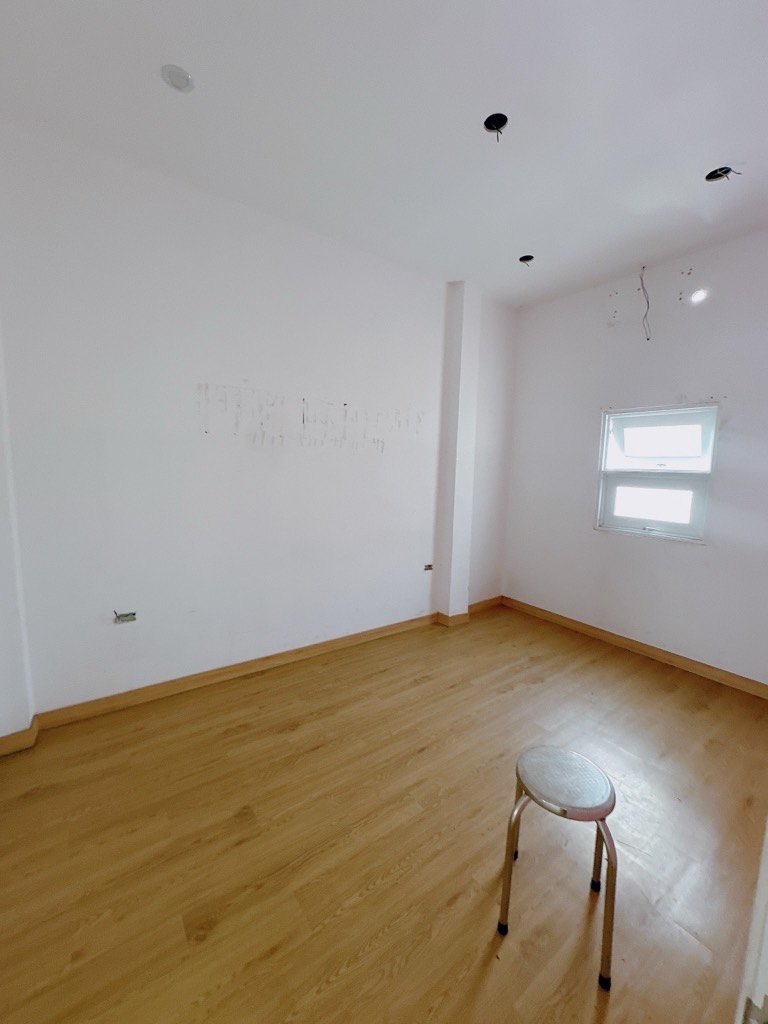 Bán nhà mặt phố 2 tầng, 71m2, giá 11.3 tỷ tại Tân Phú
