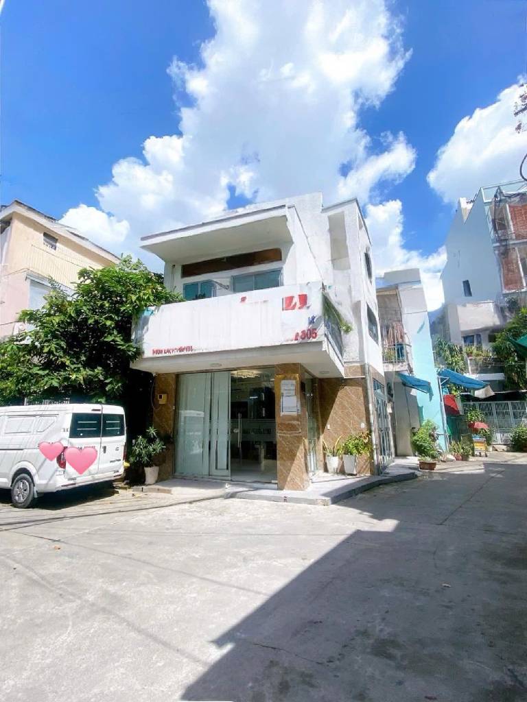 Bán nhà 3 tầng mới, hẻm xe hơi quận Tân Phú, diện tích 34m²