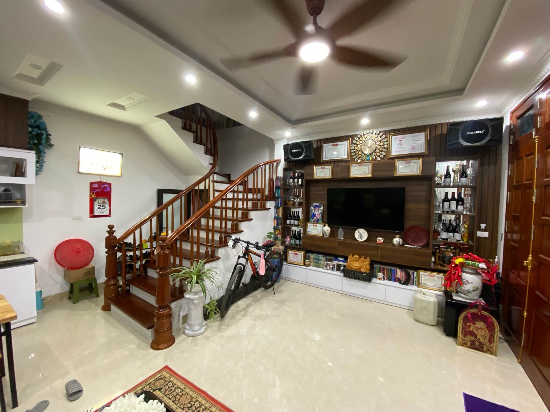 Nhà Đẹp Trung Tâm Ba Đình, Sẵn Sàng Đón Chủ Mới