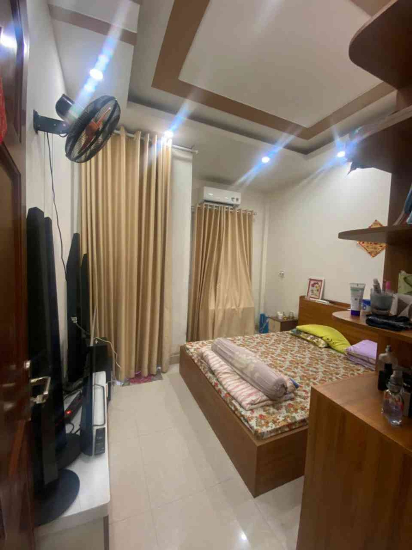 Bán nhà 4 tầng 4PN tại Quận 8, giá chỉ 5.73 tỷ